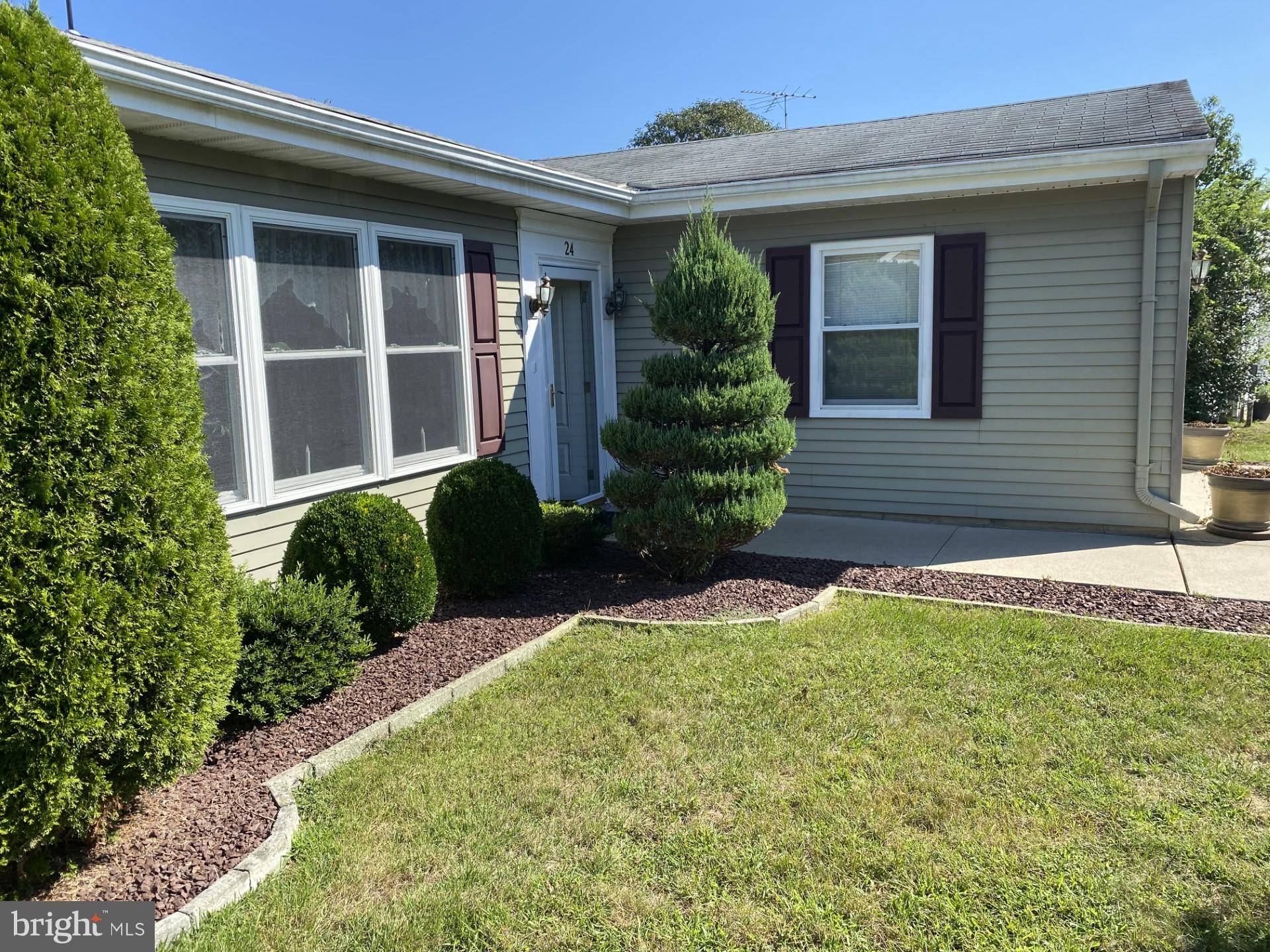 Southampton, NJ 08088,24 THORNBURY PL