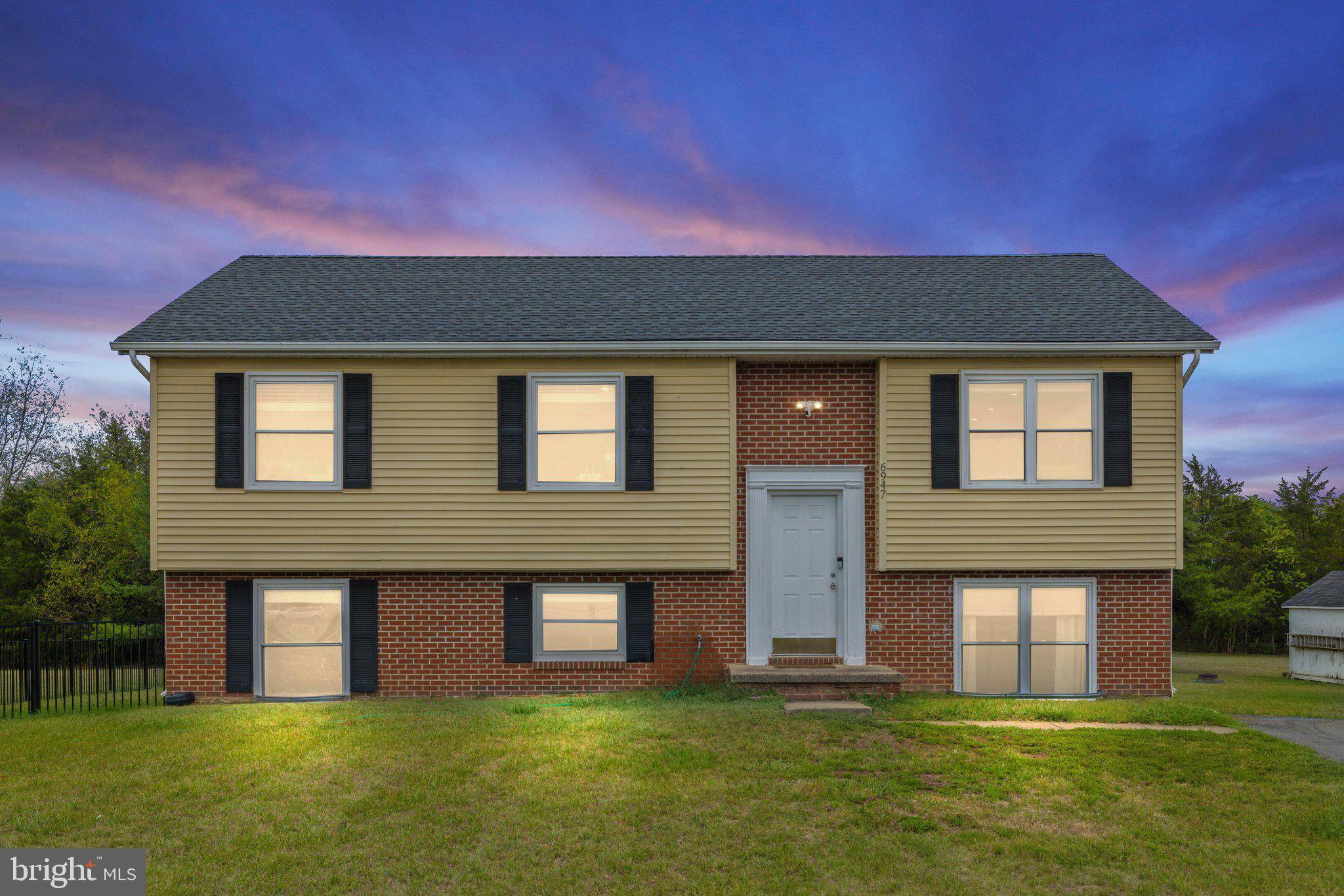 Bealeton, VA 22712,6947 MAPLEWOOD DR