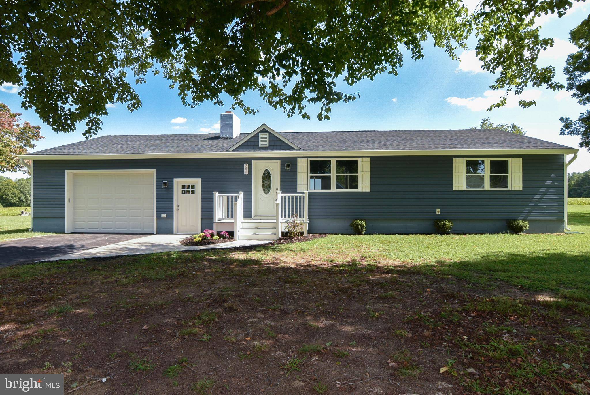 Colonial Beach, VA 22443,706 LAKEVIEW DR