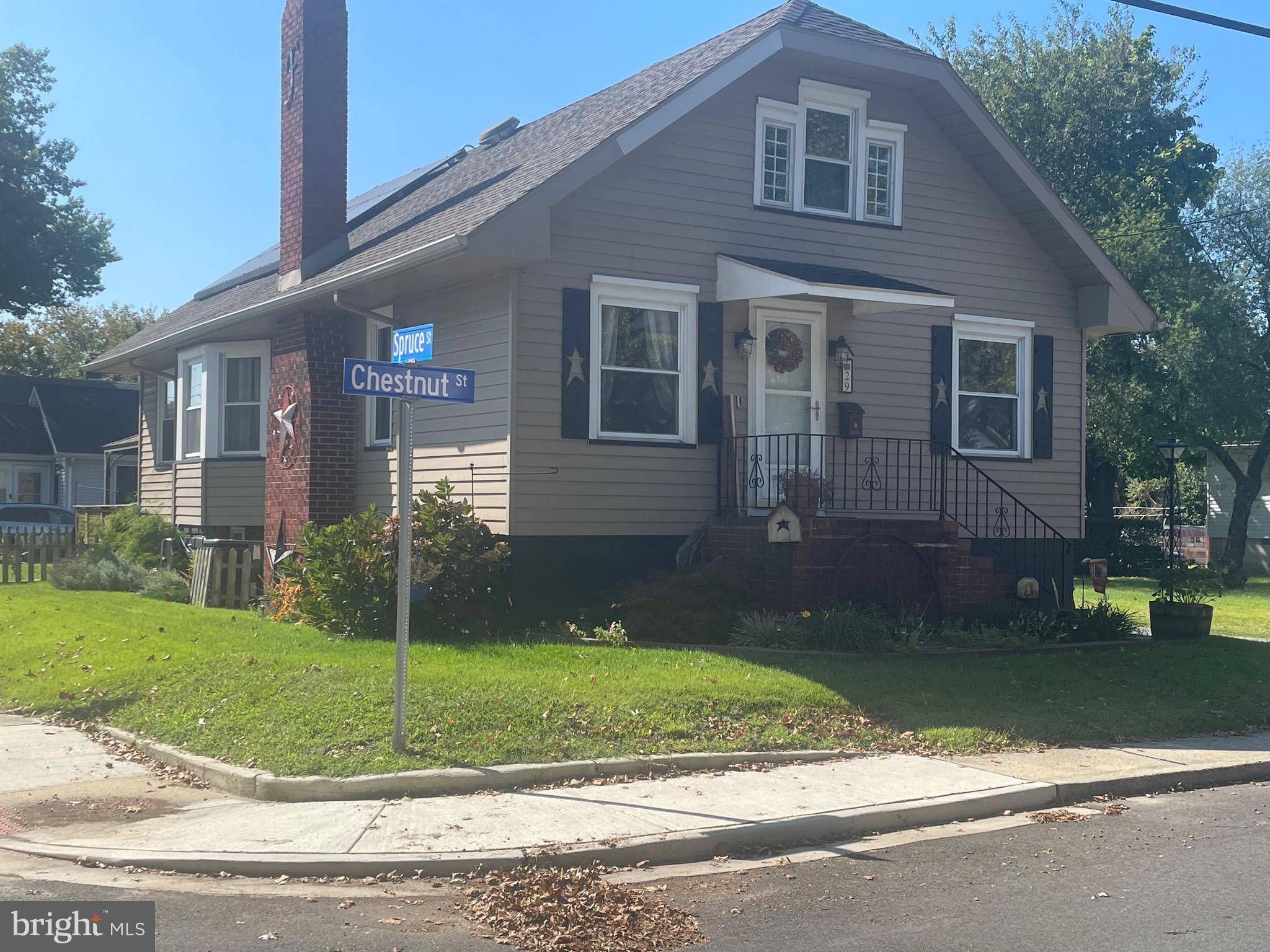 Pennsville, NJ 08070,29 CHESTNUT ST