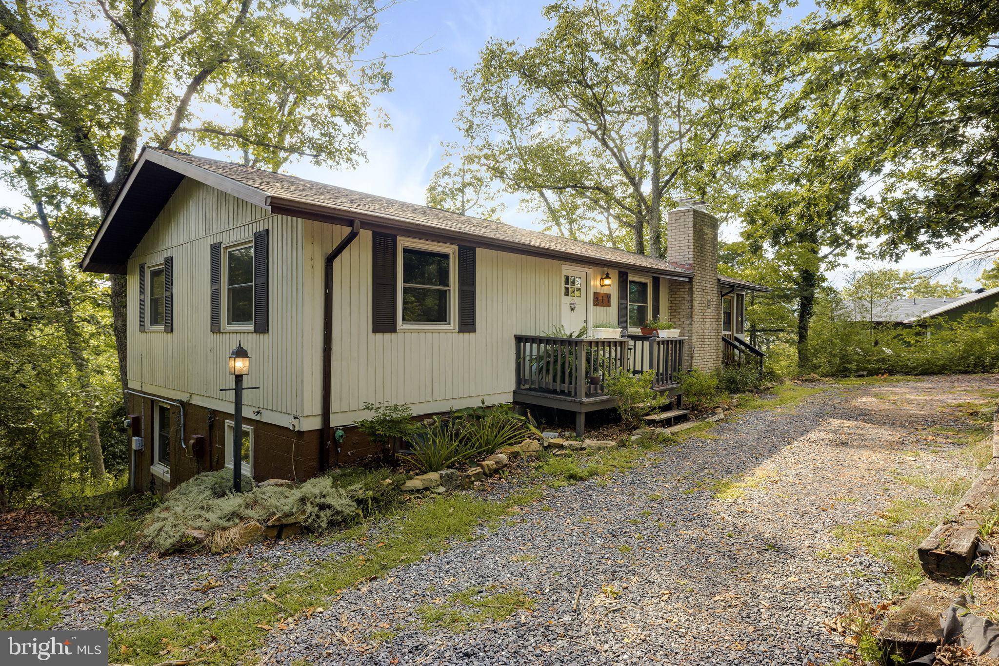 Basye, VA 22810,217 PHEASANT DR