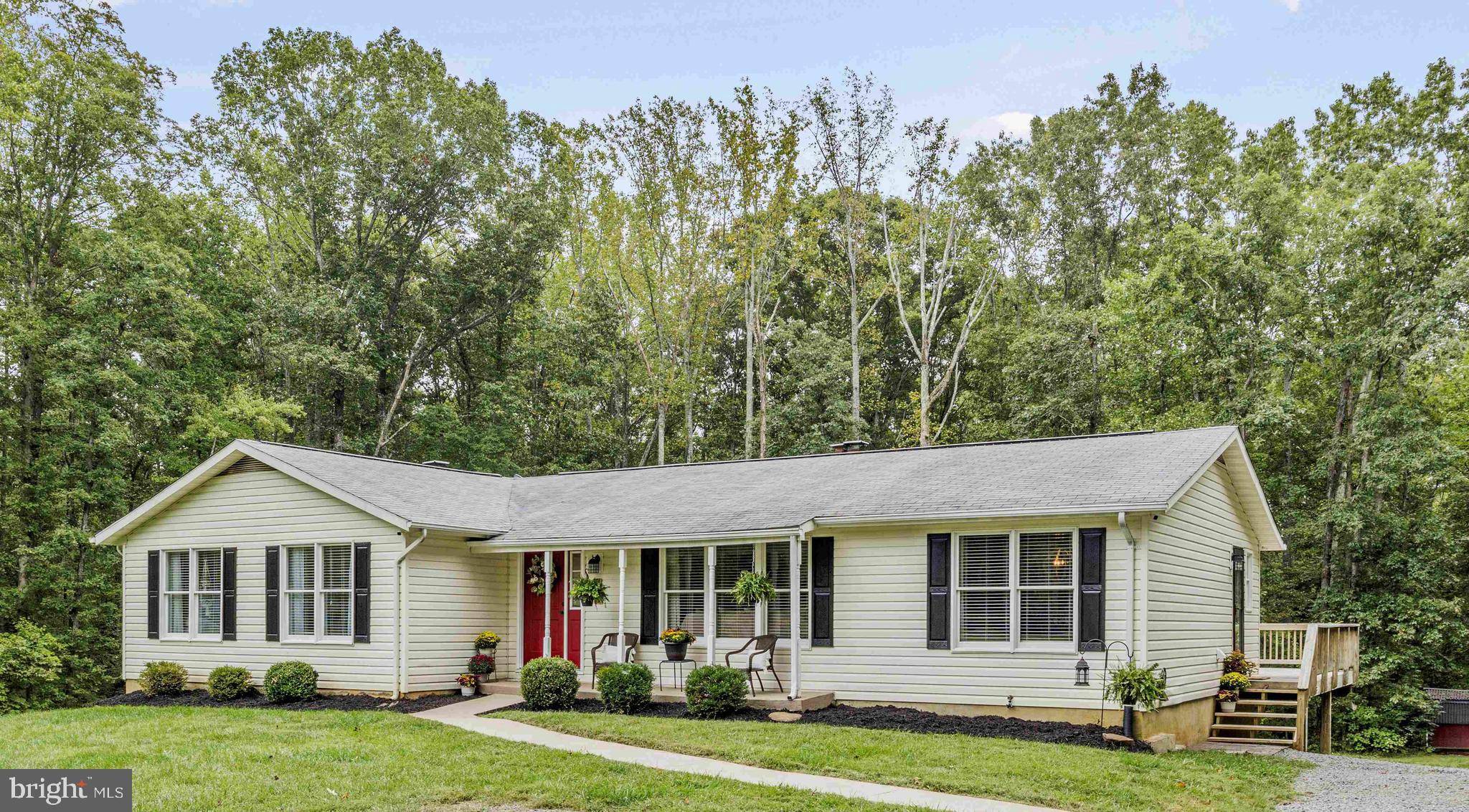 Bealeton, VA 22712,4351 DYES LN