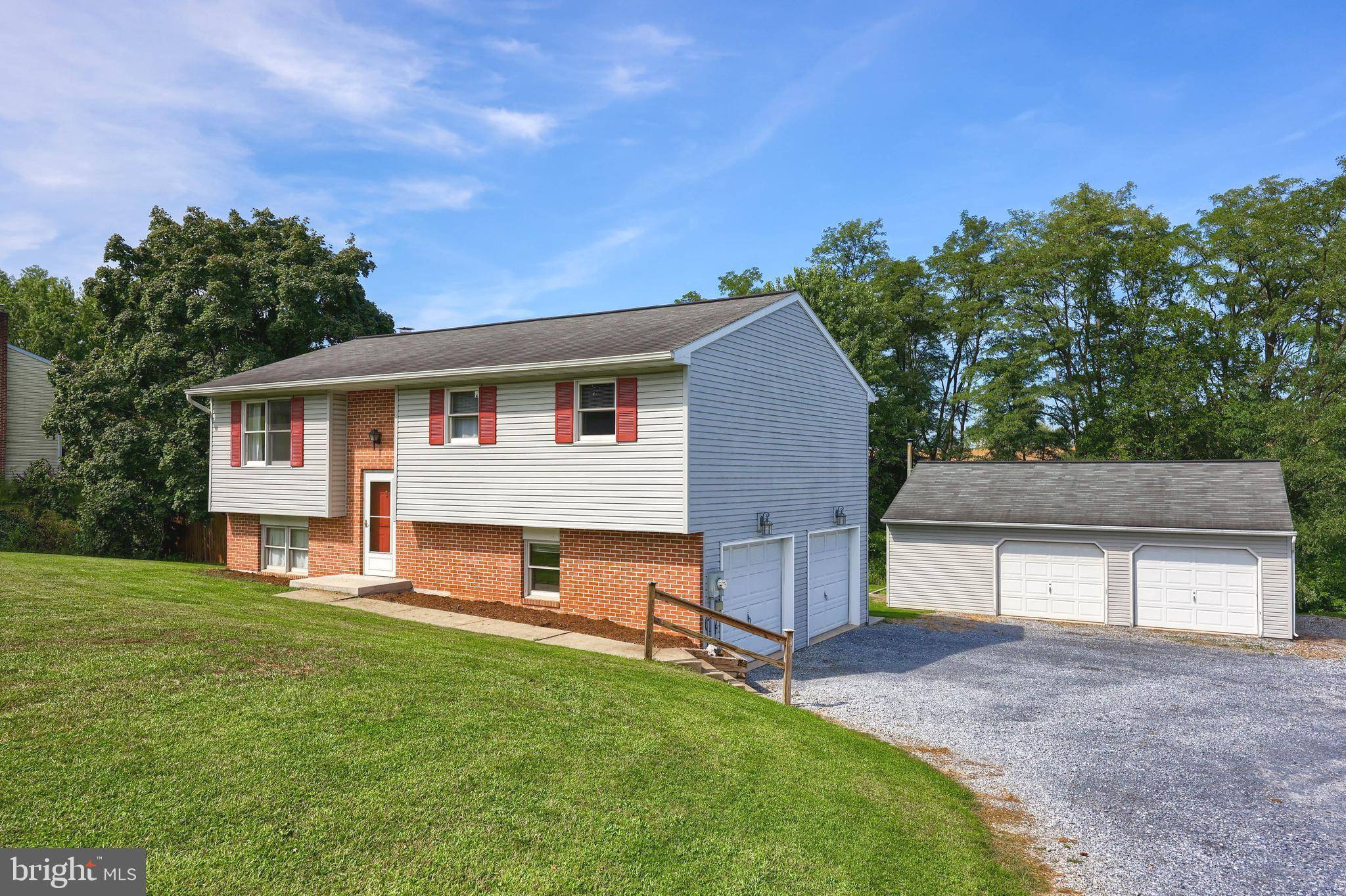 Lititz, PA 17543,930 FURNACE HILLS PIKE