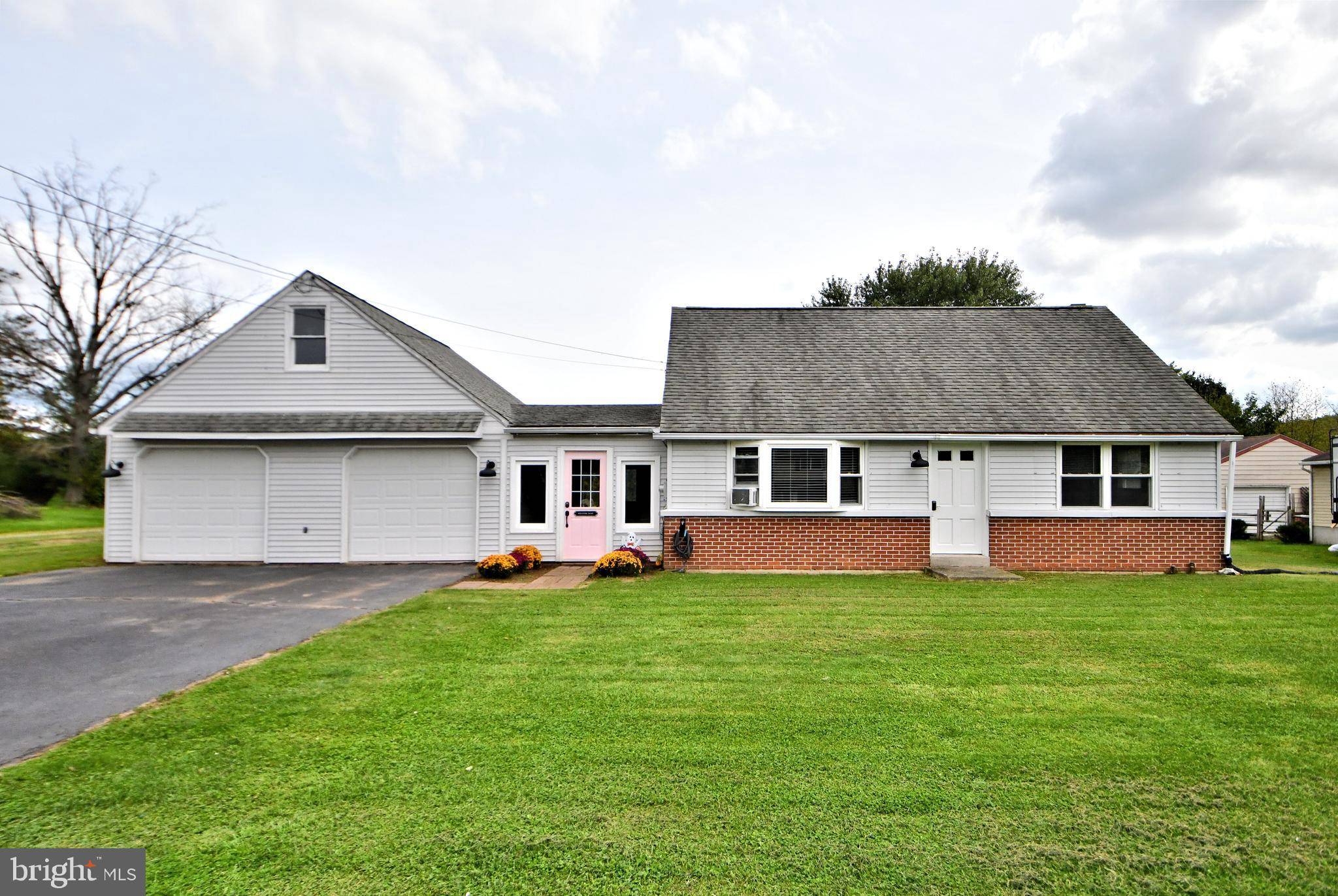 Gilbertsville, PA 19525,2506 RHOADS RD