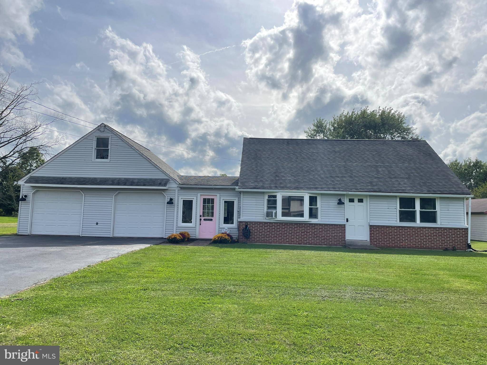 Gilbertsville, PA 19525,2506 RHOADS RD