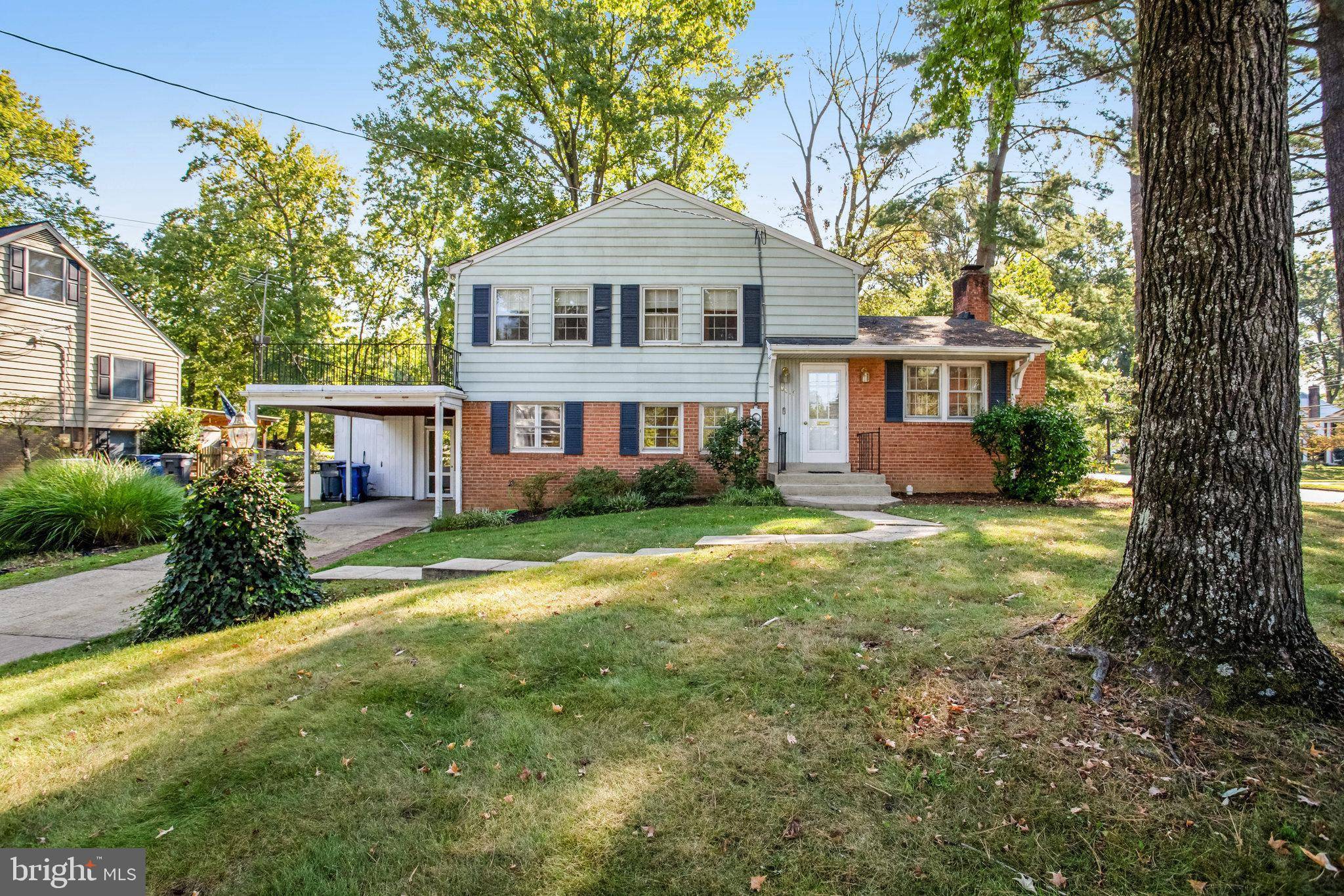 Alexandria, VA 22308,8619 CUSHMAN PL