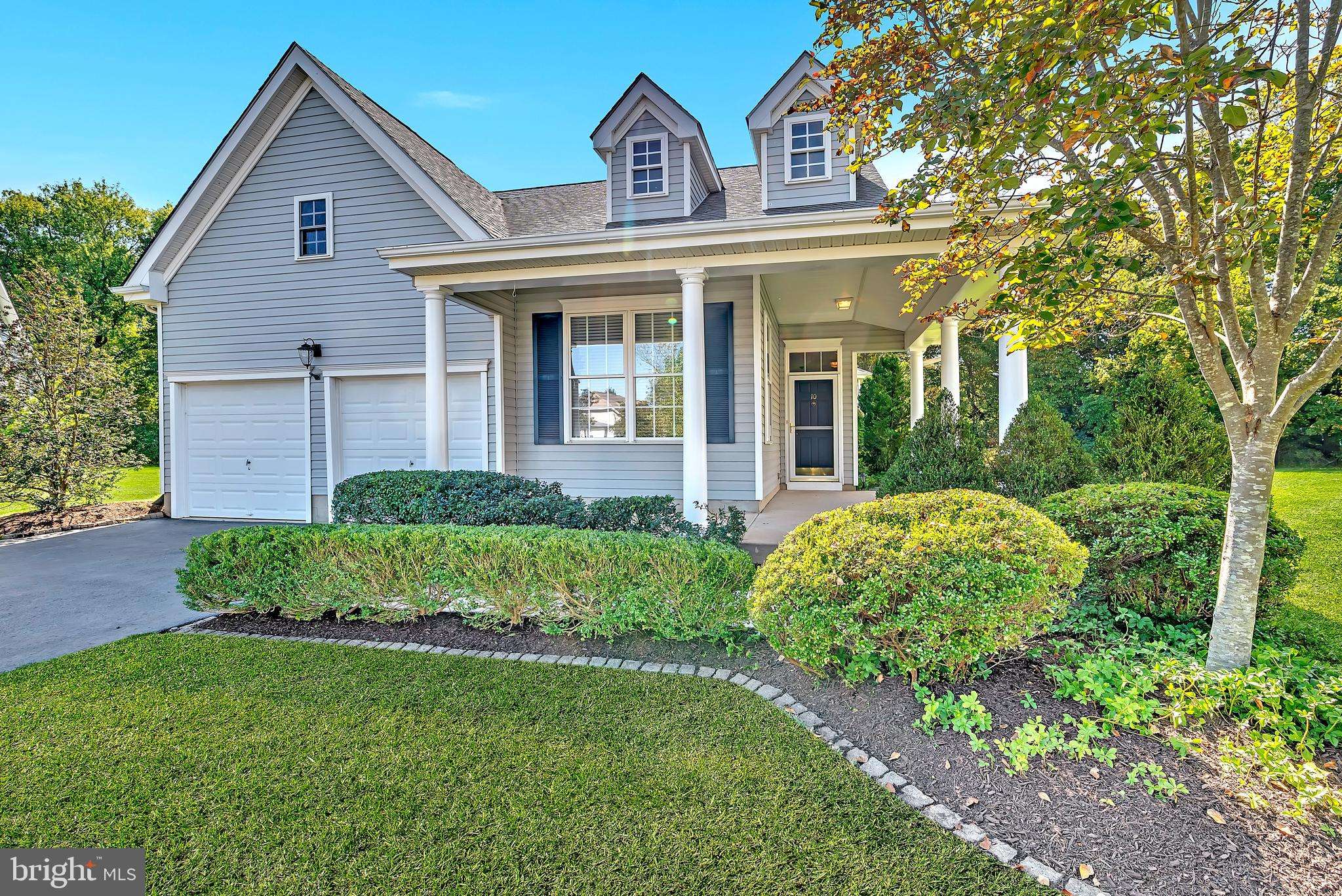 Cranbury, NJ 08512,10 LONGSTREET LN