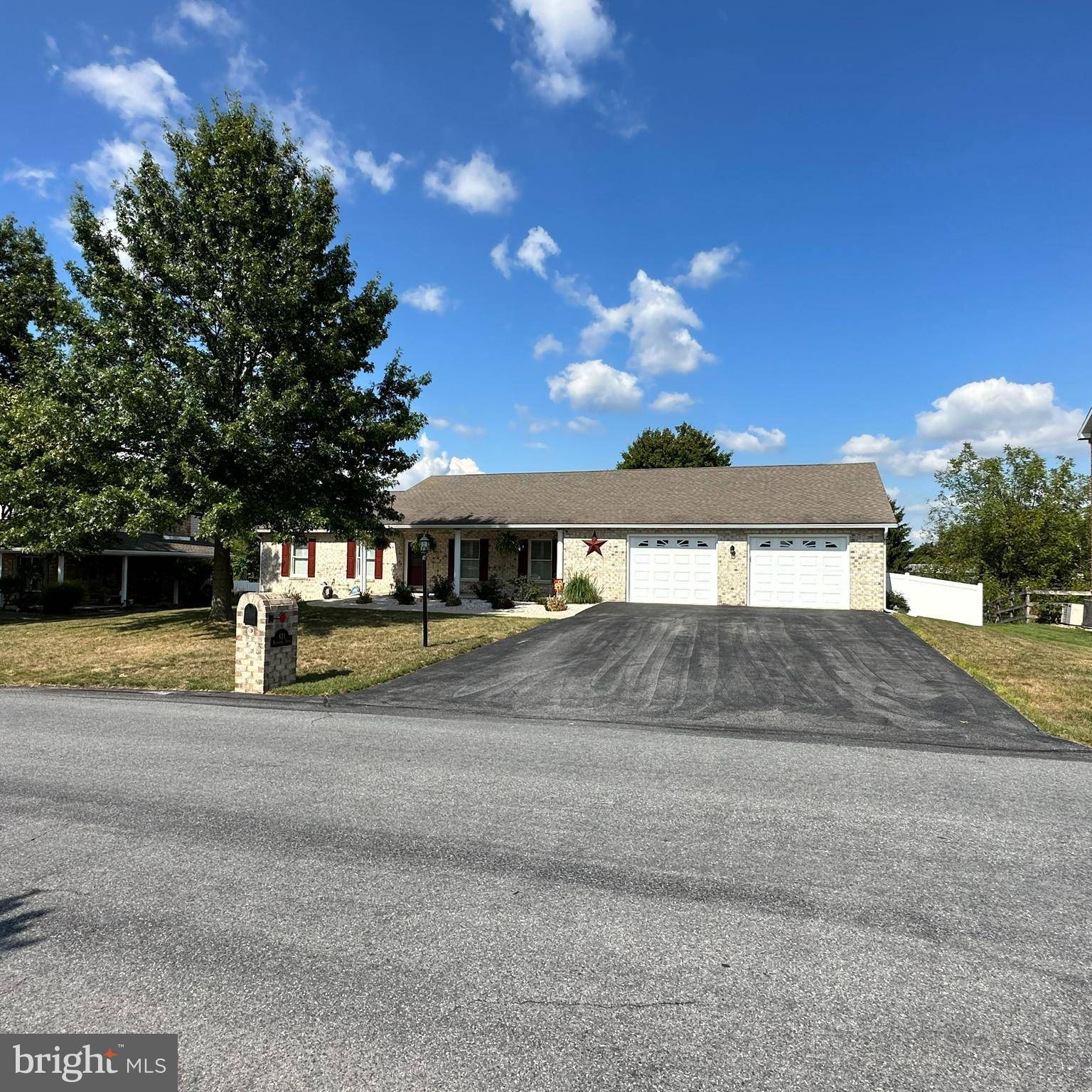 Chambersburg, PA 17202,621 KITTATINNY DRIVE