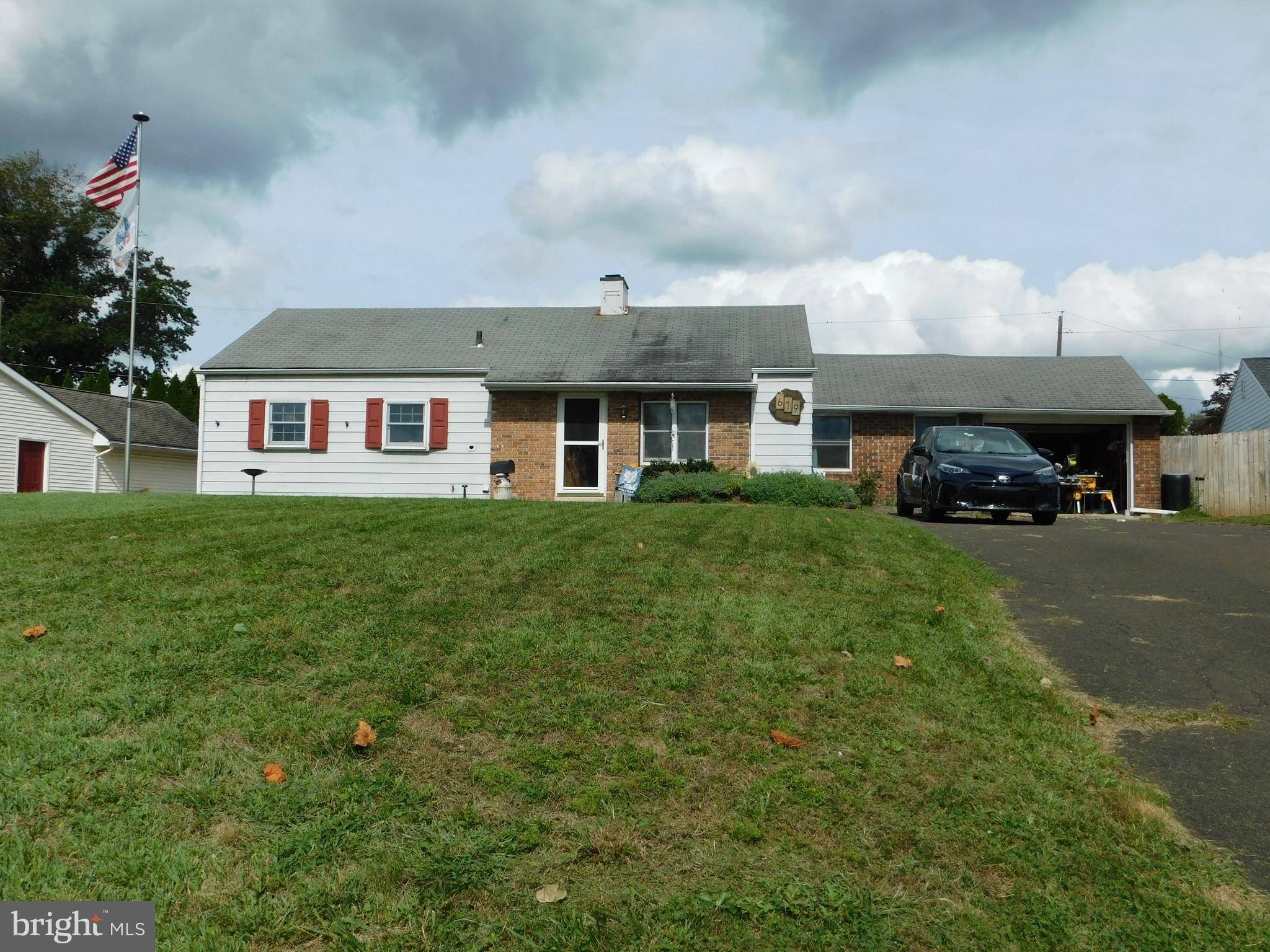 Fairless Hills, PA 19030,619 TRENTON RD