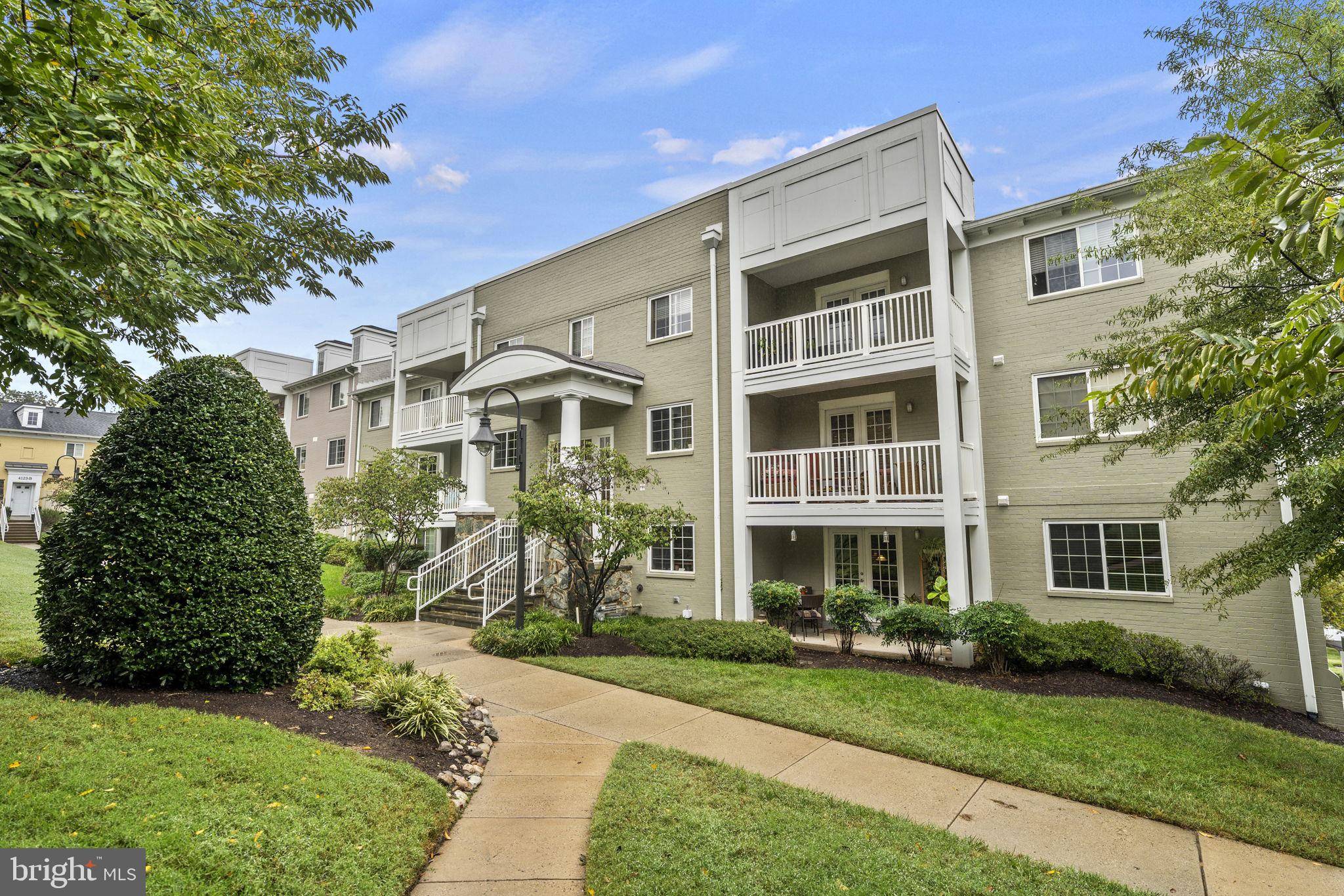 Arlington, VA 22204,4119 S FOUR MILE RUN DR #103