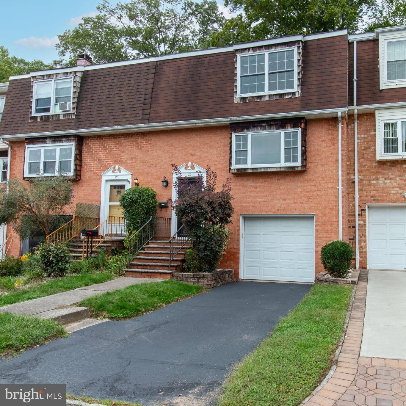 Lawrenceville, NJ 08648,21 FEATHERBED CT