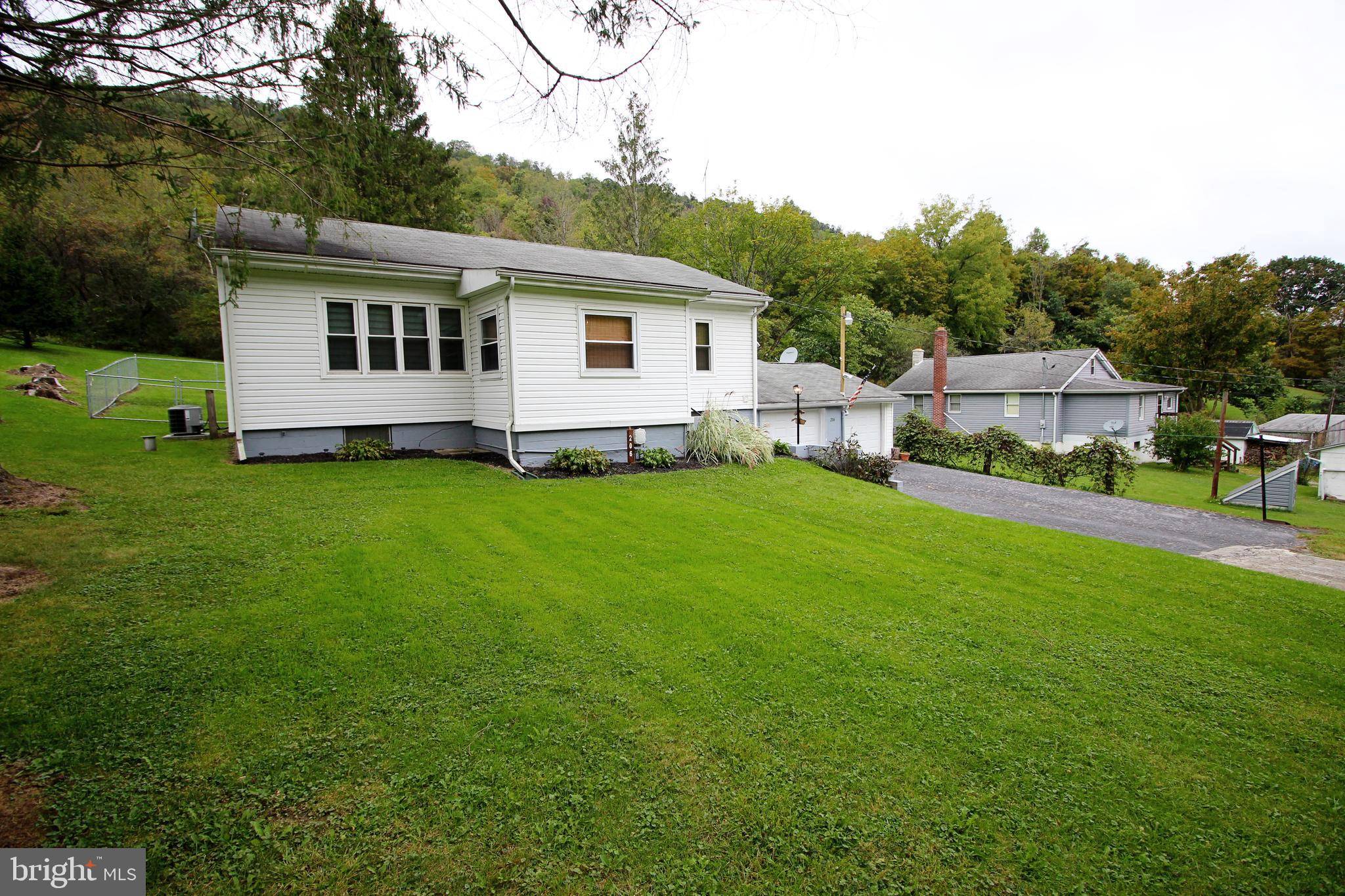 Tyrone, PA 16686,206 GUREKOVICH HOLLOW RD