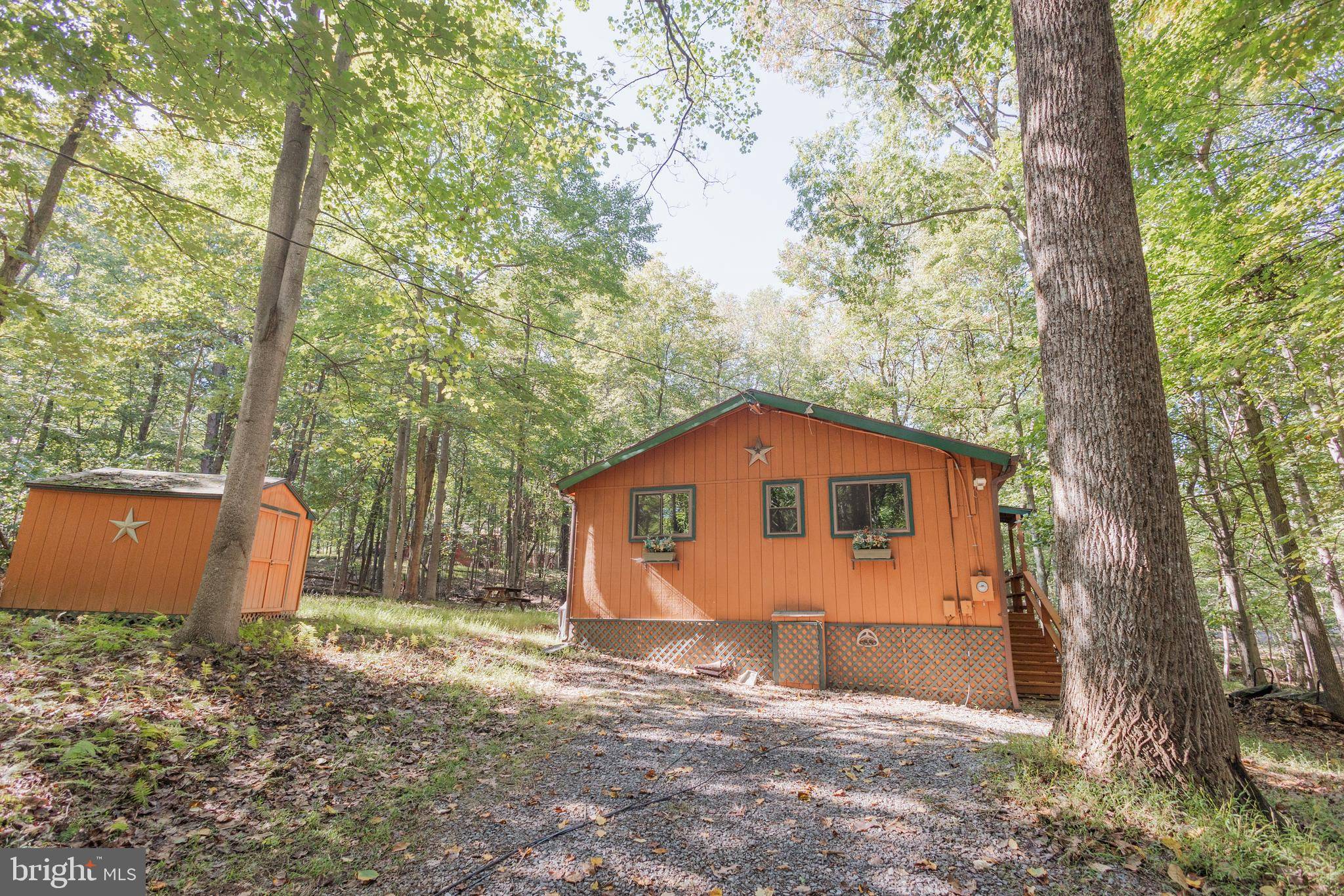 Hedgesville, WV 25427,249 PILEATED WOODPECKER LANE