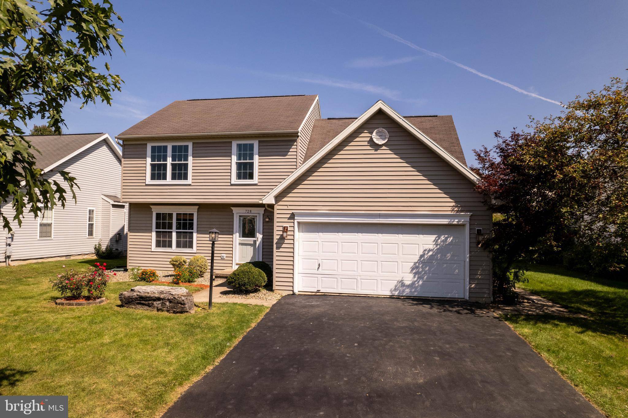 State College, PA 16803,728 TANAGER DR