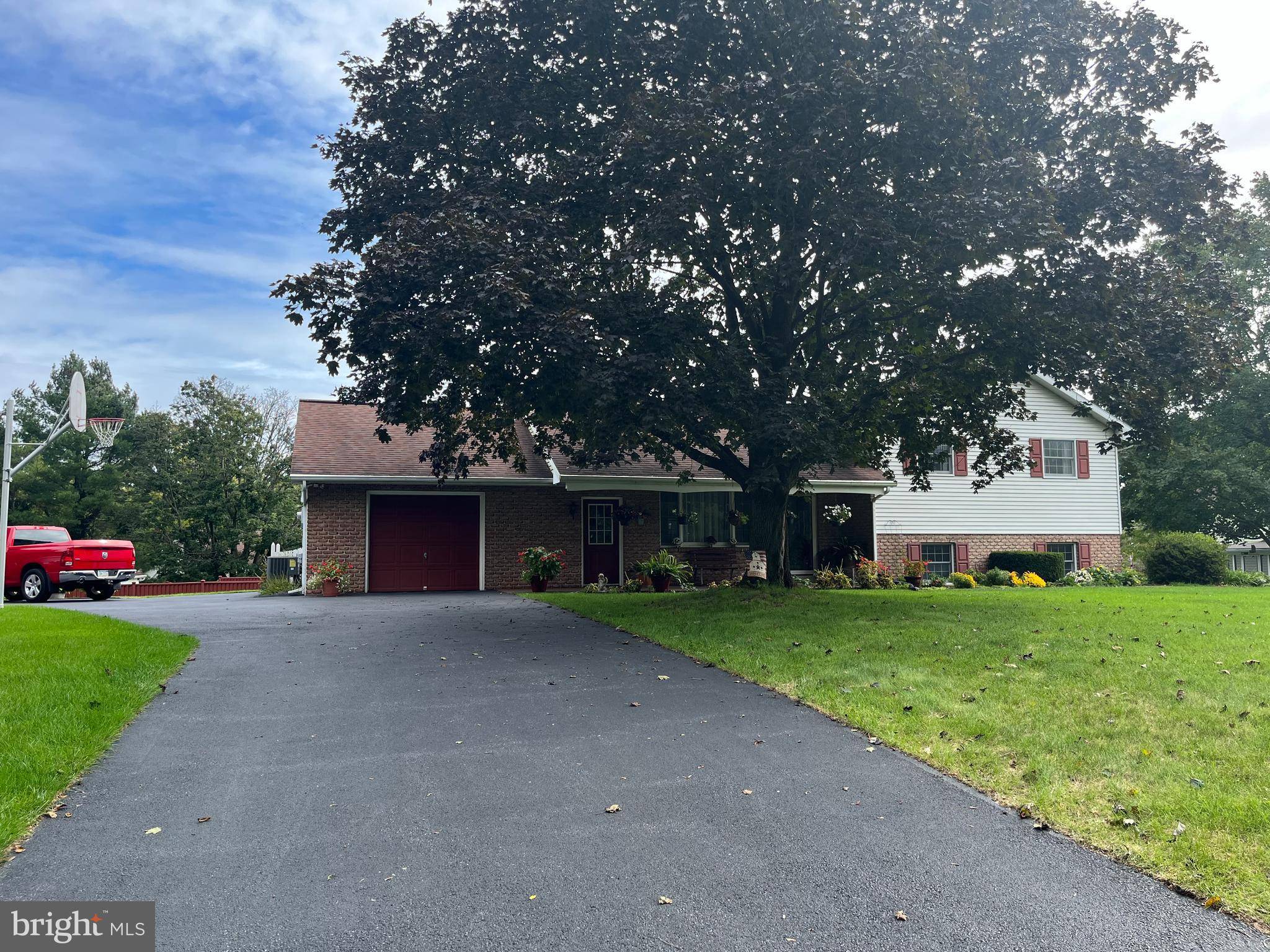 Grantville, PA 17028,4 PLEASANT VIEW RD