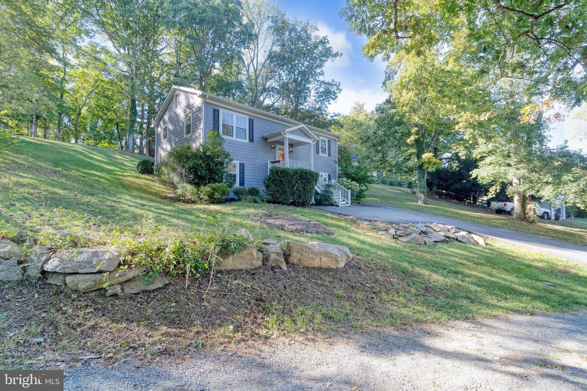 Round Hill, VA 20141,35759 HAYMAN LN