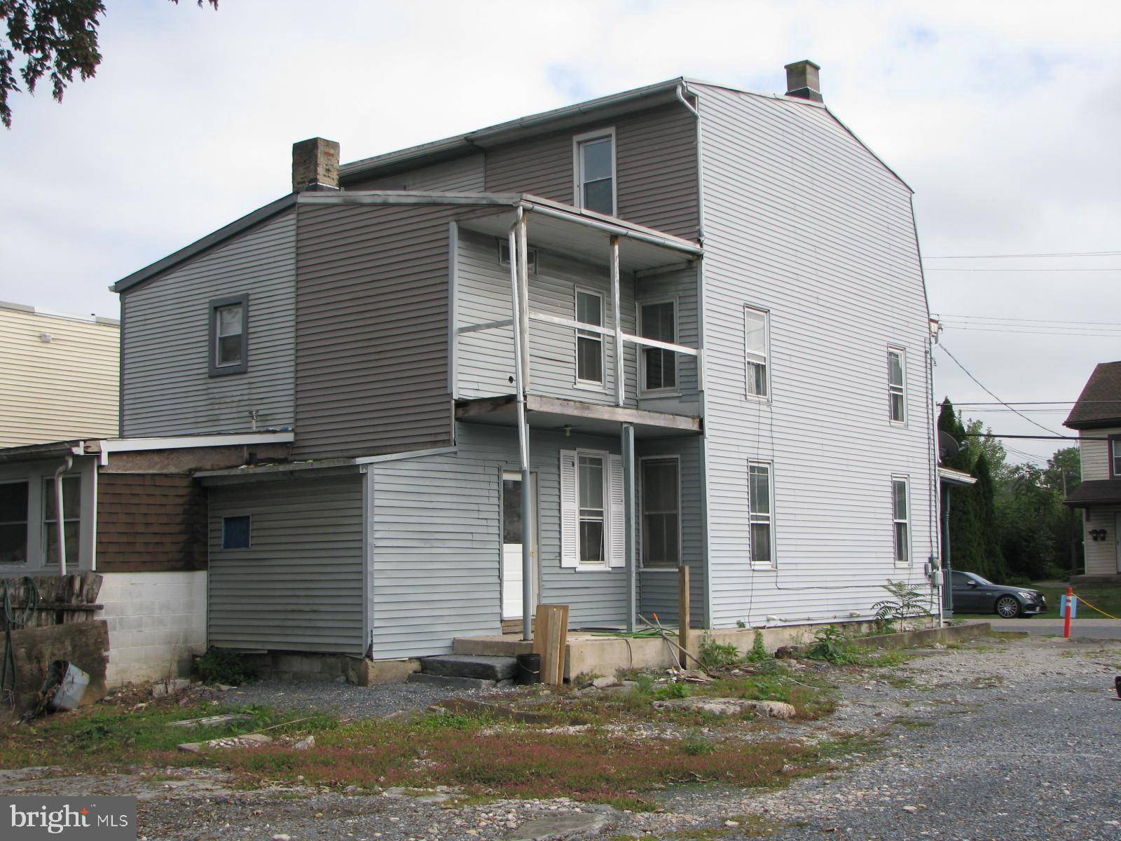 Lebanon, PA 17042,563 E CUMBERLAND ST