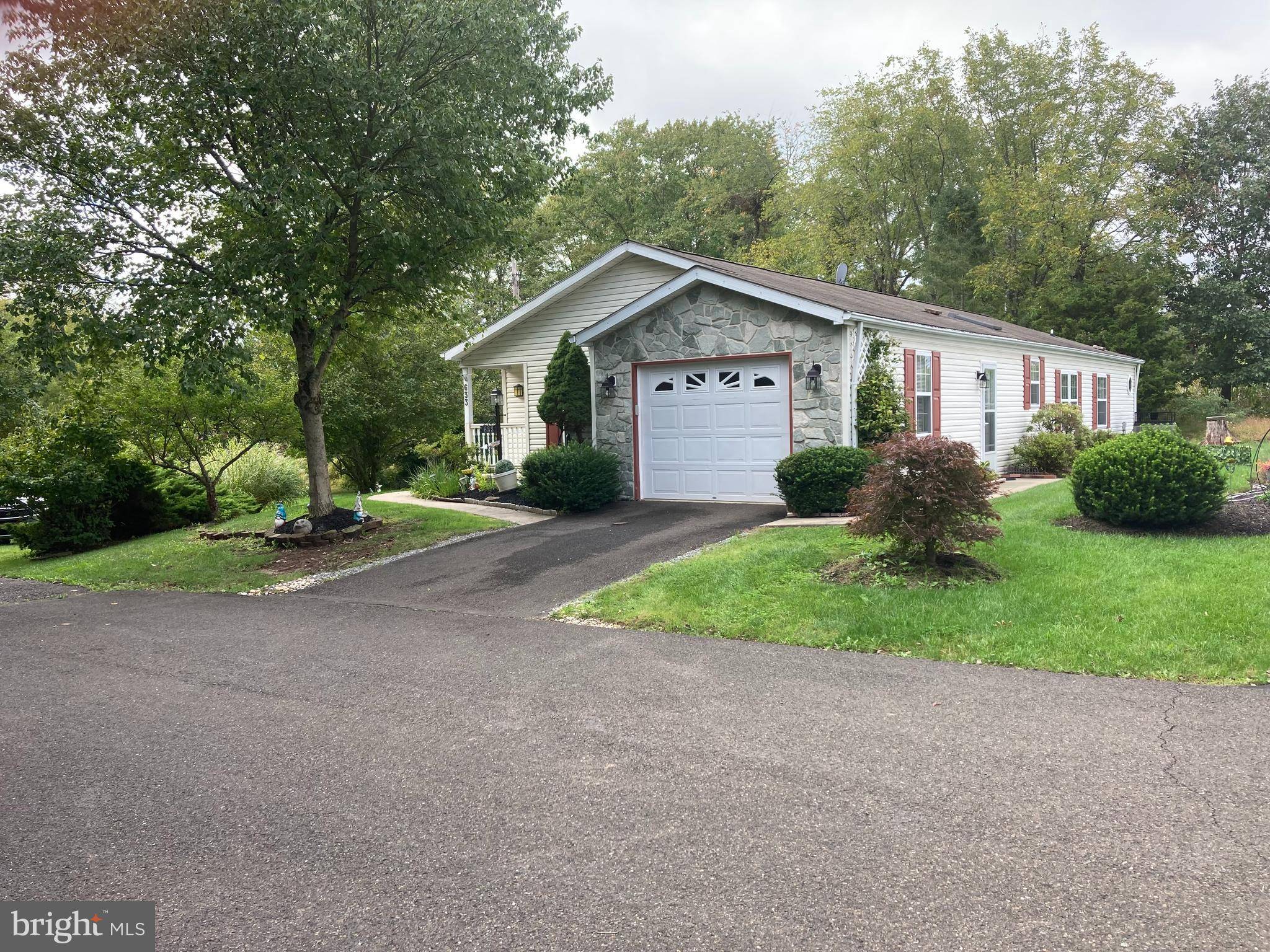 New Hope, PA 18938,633 SASSAFRASS CT