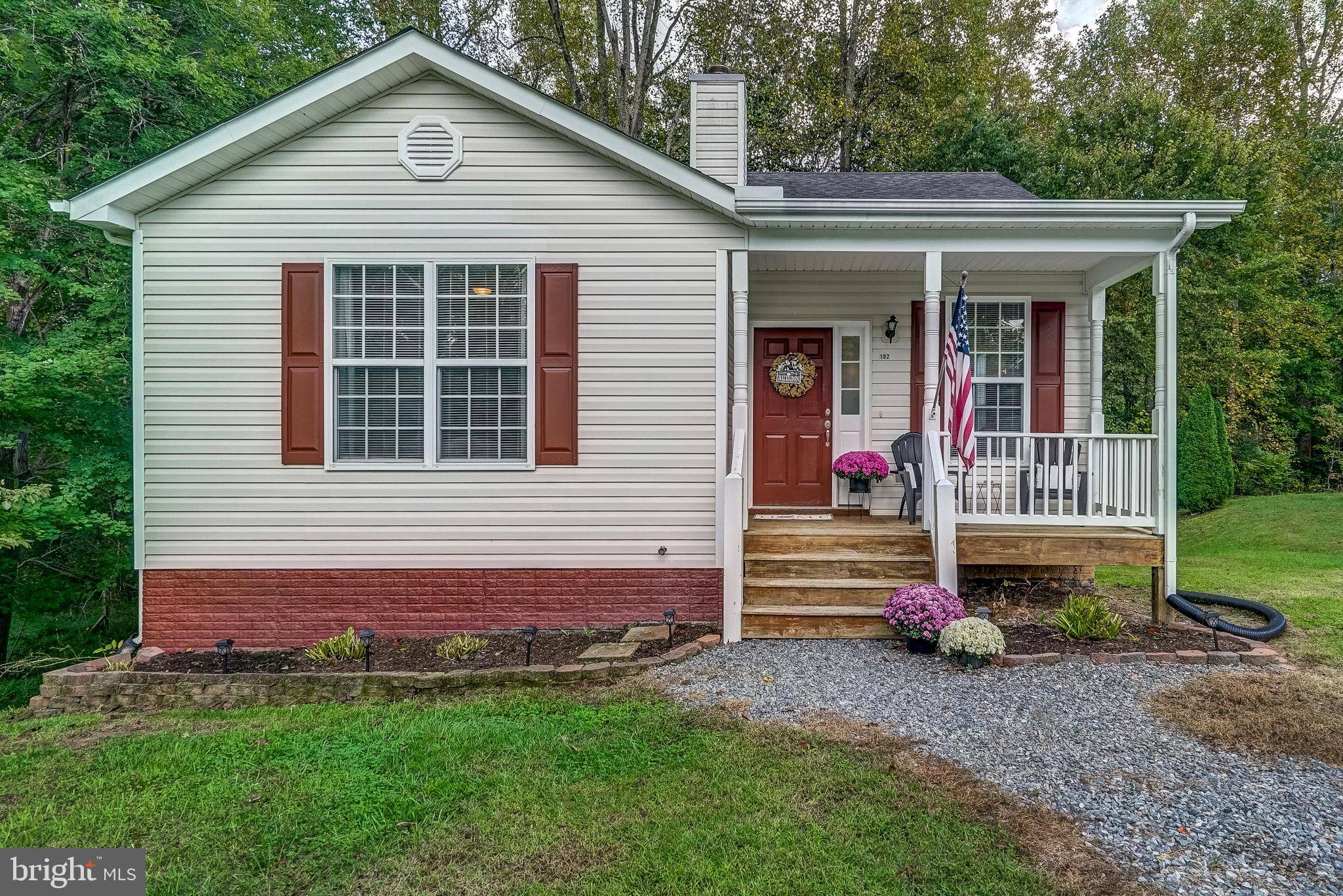 Louisa, VA 23093,192 REDBUD DR