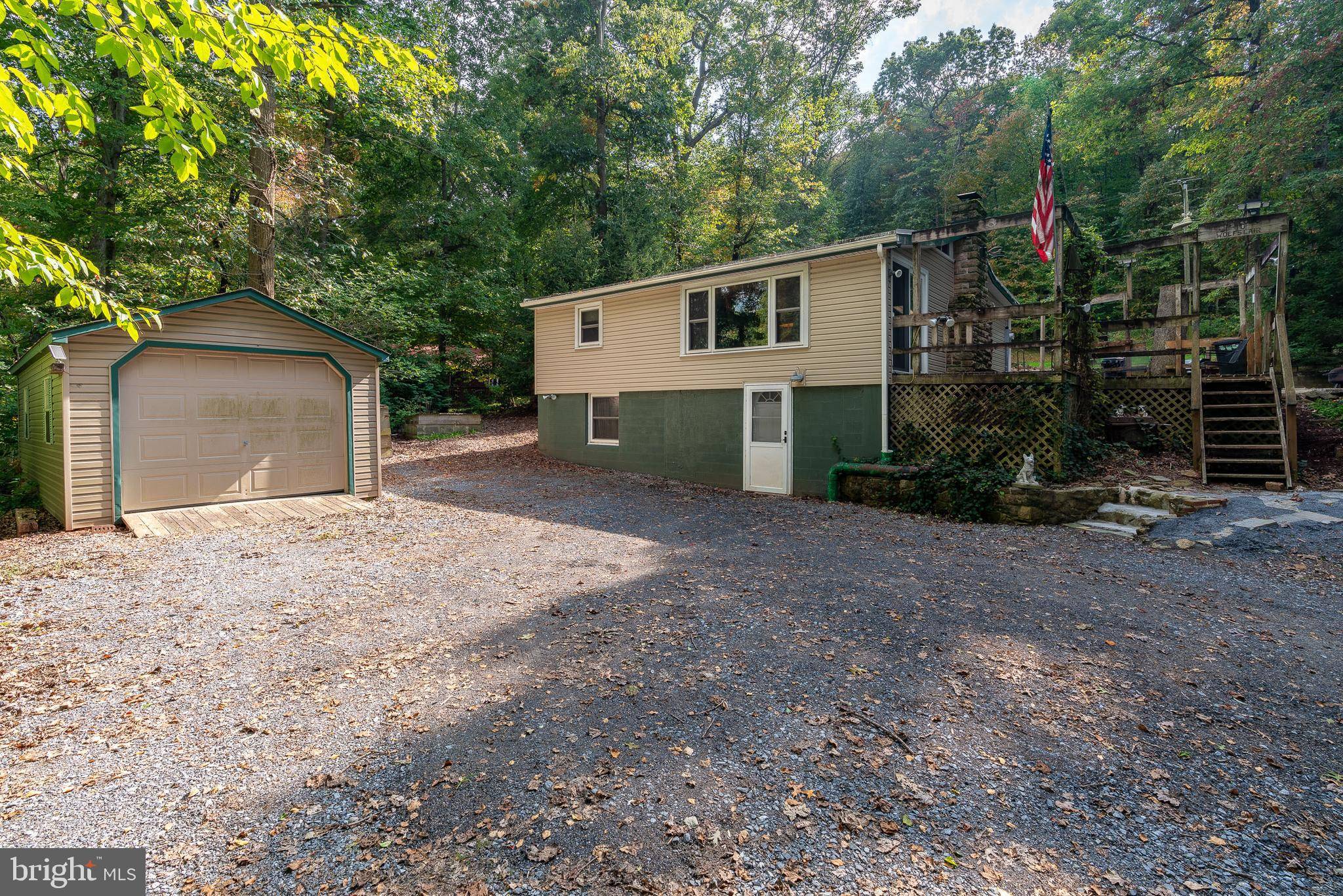 Newmanstown, PA 17073,2220 FURNACE HILLS PIKE