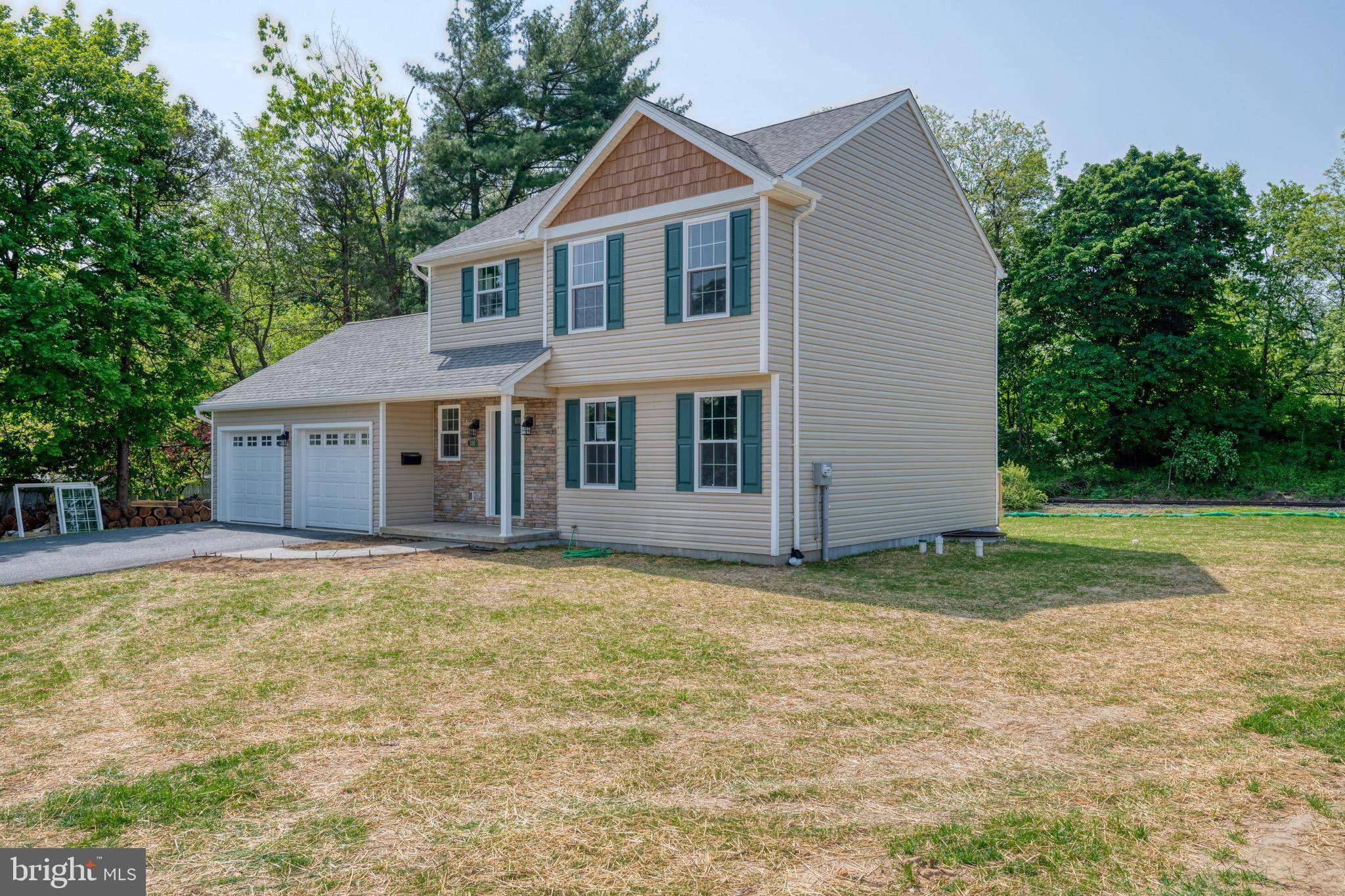 Reading, PA 19607,151 CEDAR LN