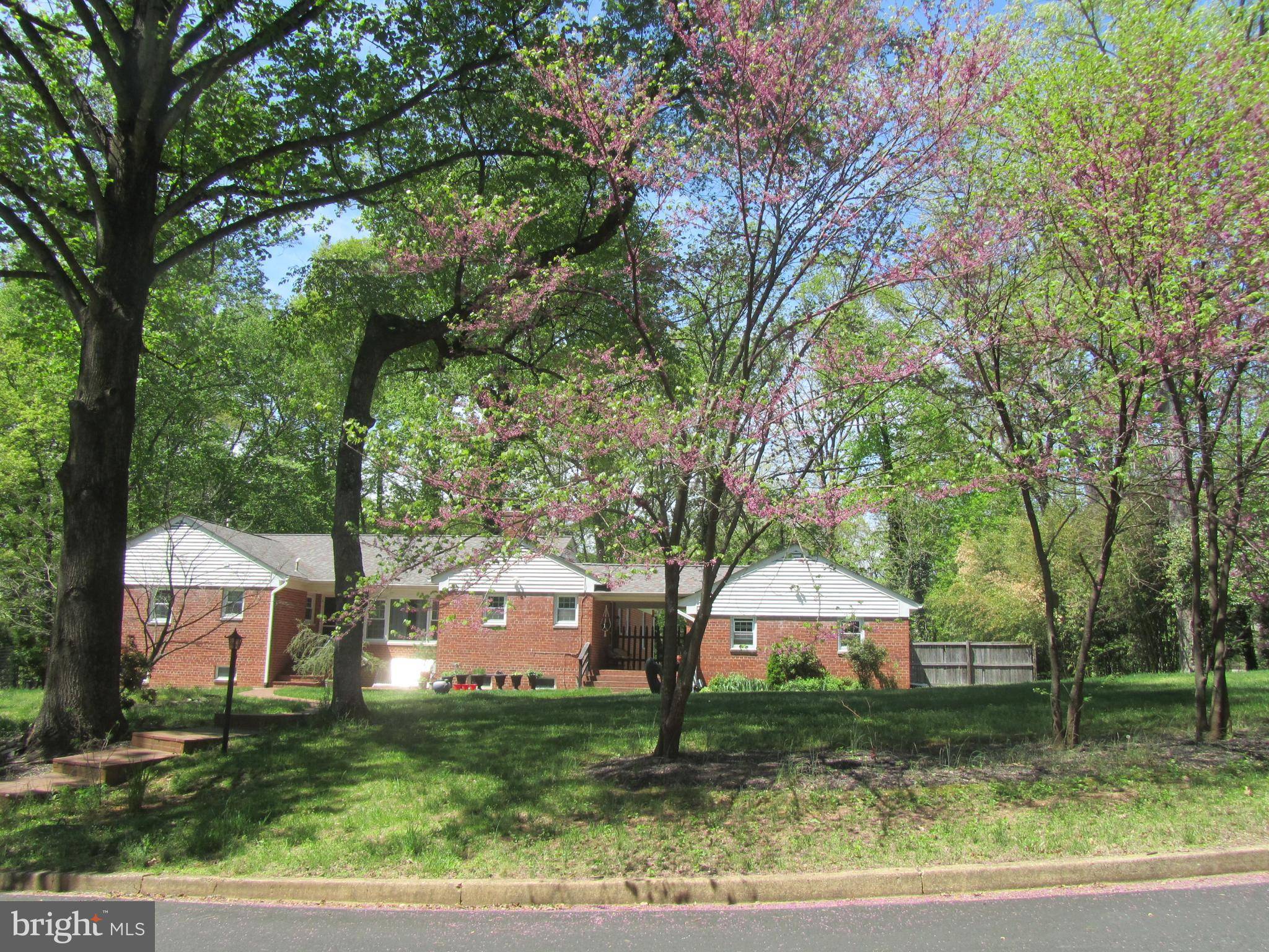 Falls Church, VA 22044,3520 HIGHVIEW PLACE