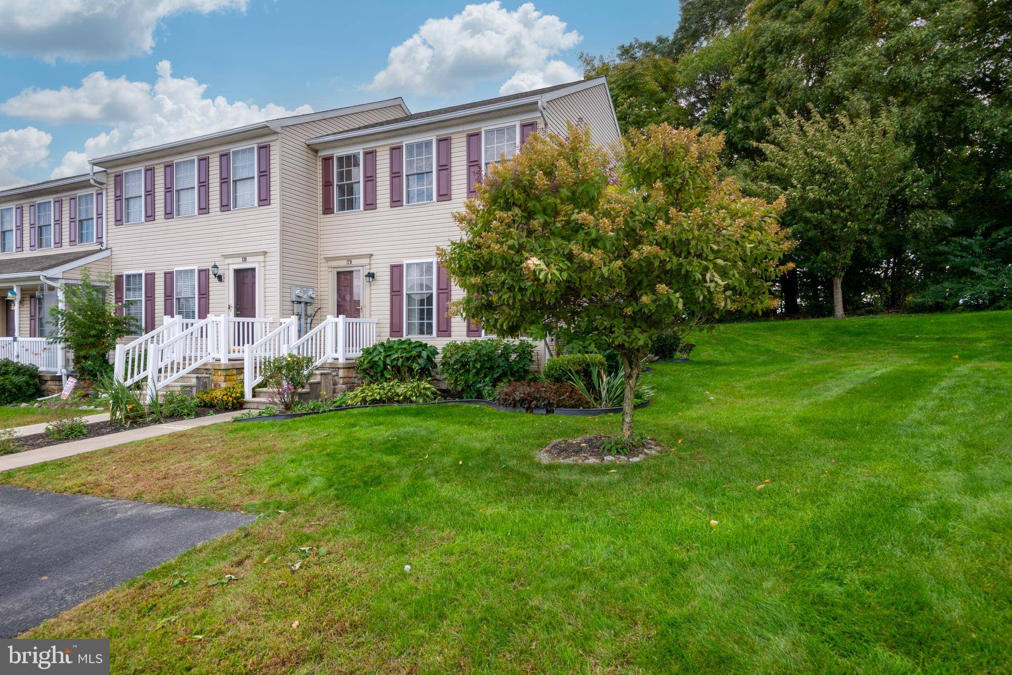 Mountville, PA 17554,128 ACORN LN