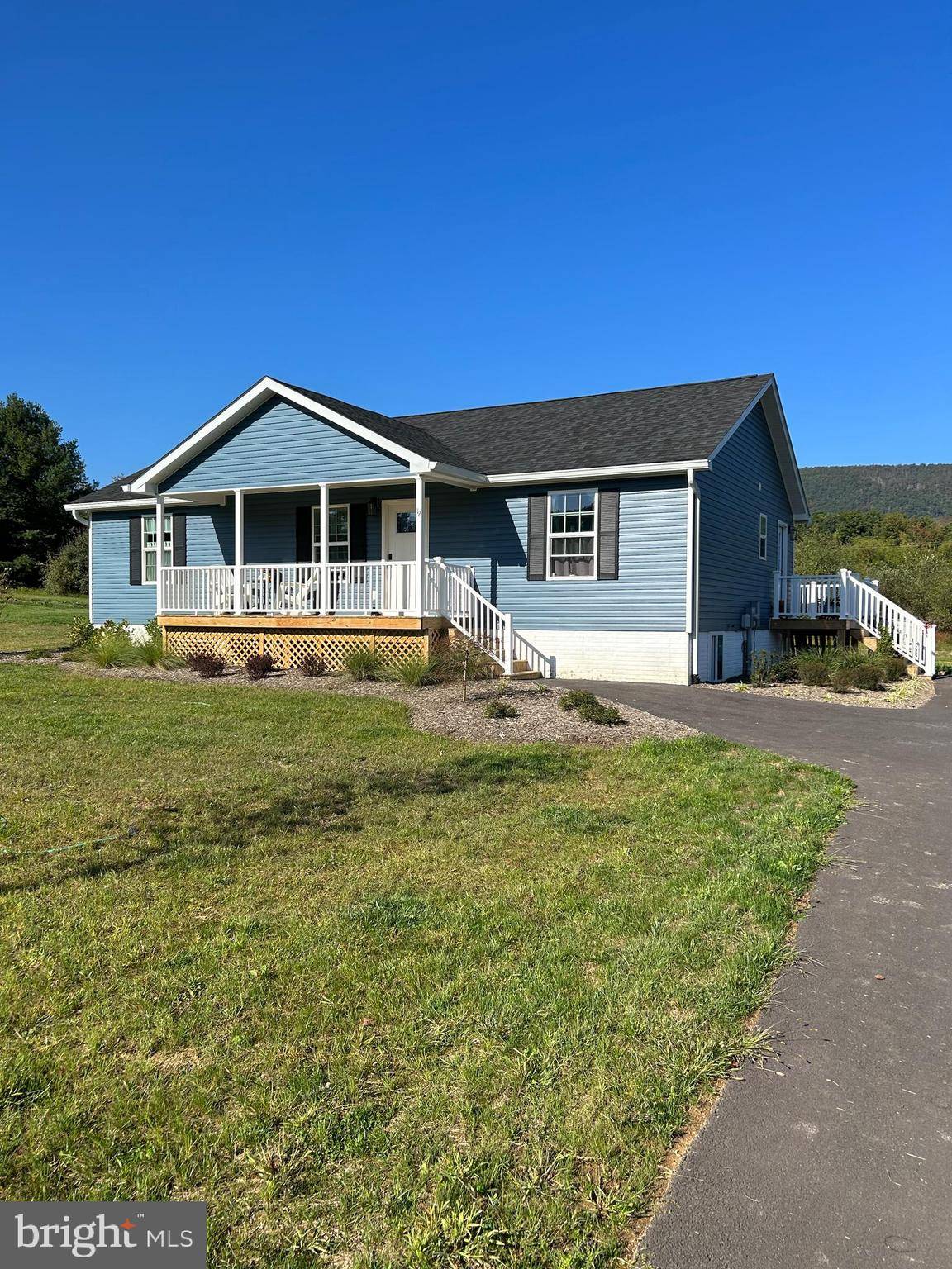 Berkeley Springs, WV 25411,12 MDG WAY