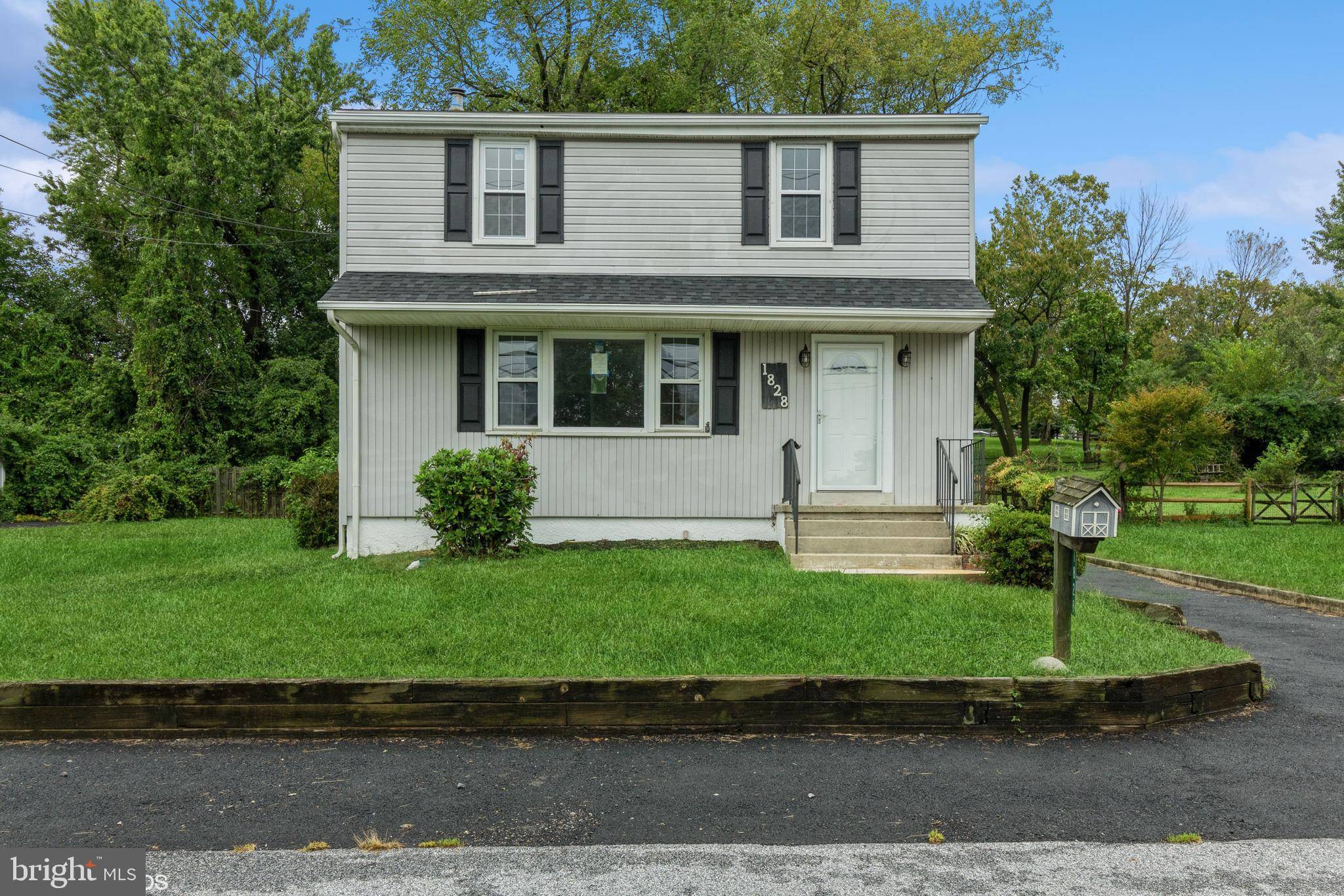 Upper Chichester, PA 19061,1828 PEACH