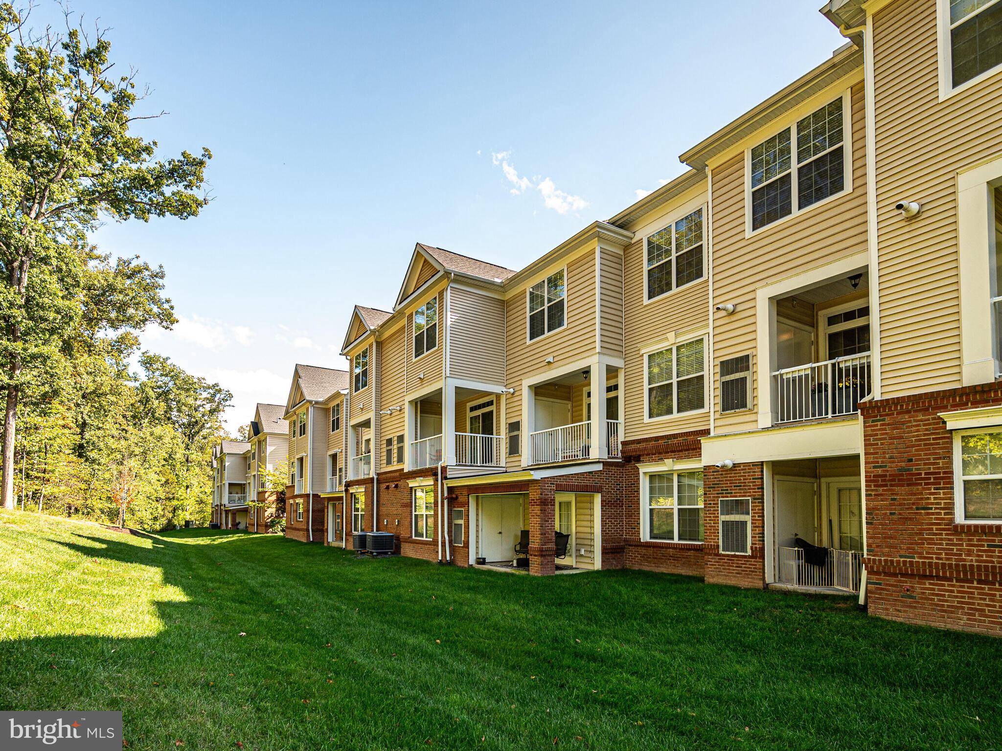 Ashburn, VA 20148,23235 MILLTOWN KNOLL SQ #103