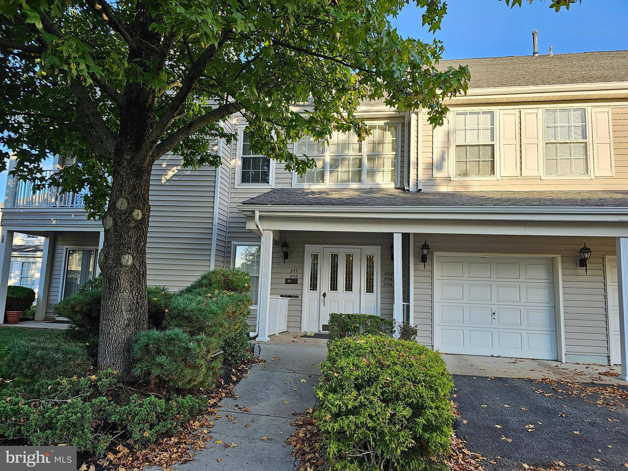 Lawrence Township, NJ 08648,211 SONNETT PL