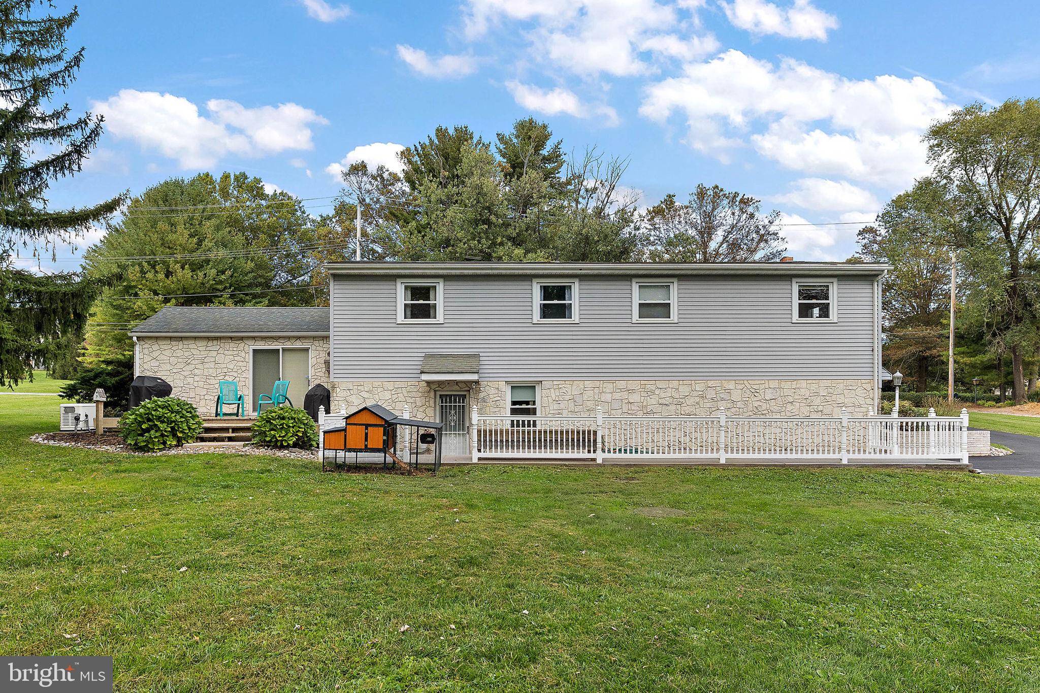 Cochranville, PA 19330,207 FAGGS MANOR RD