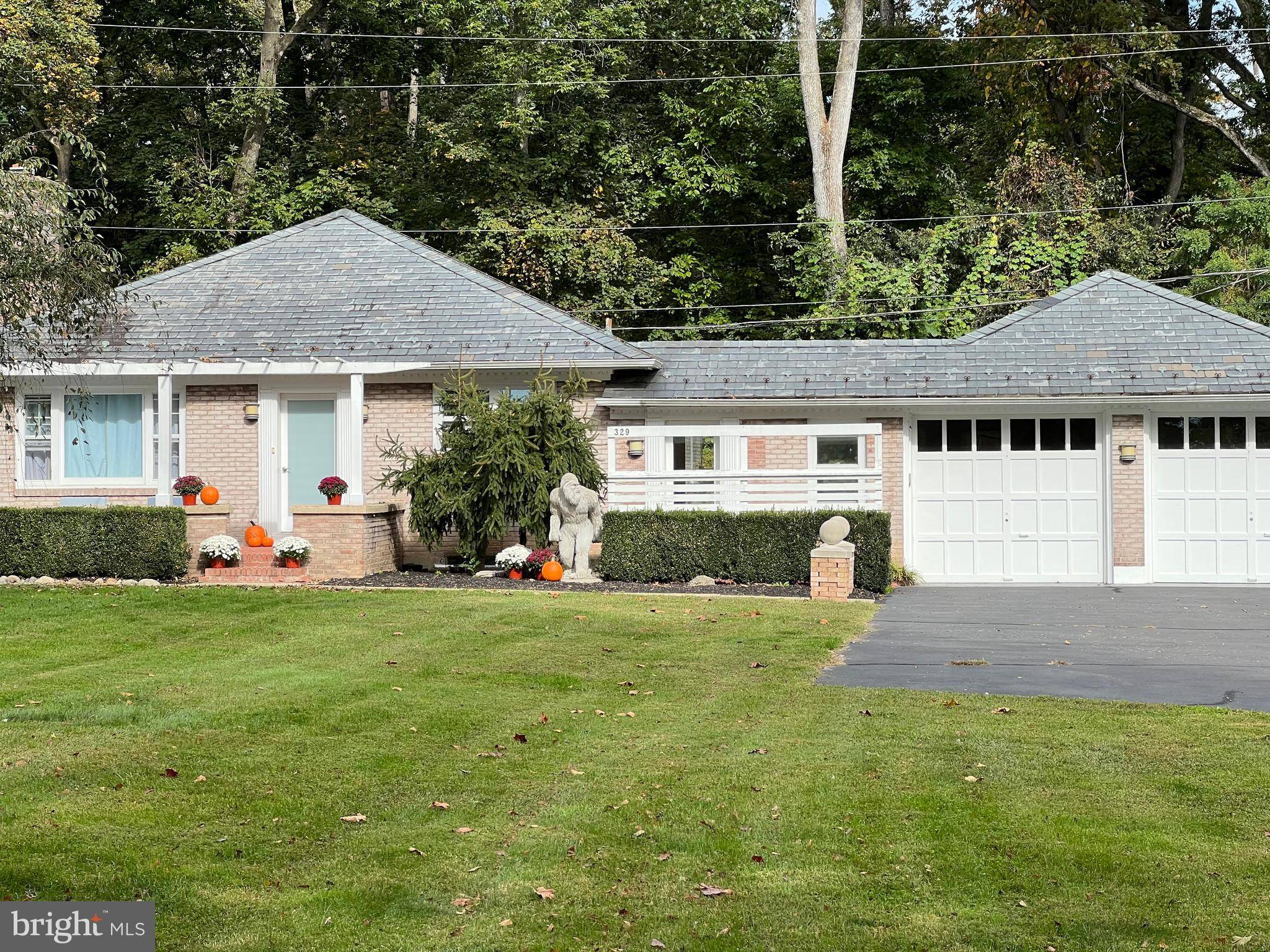 Riegelsville, PA 18077,329 ELMWOOD LANE