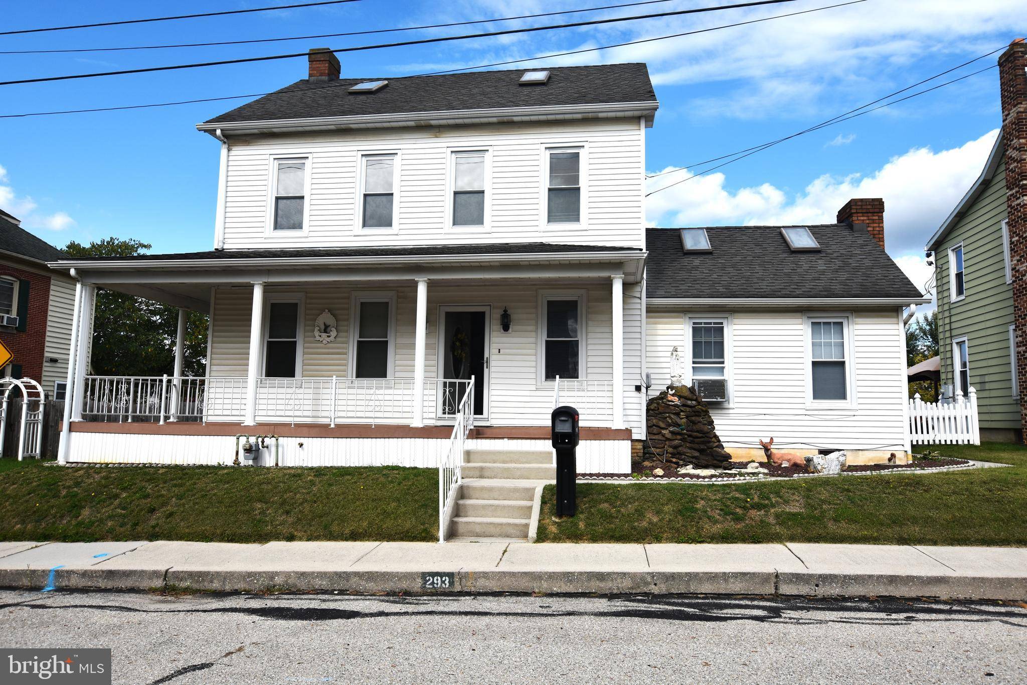 Hanover, PA 17331,293 SOUTH ST