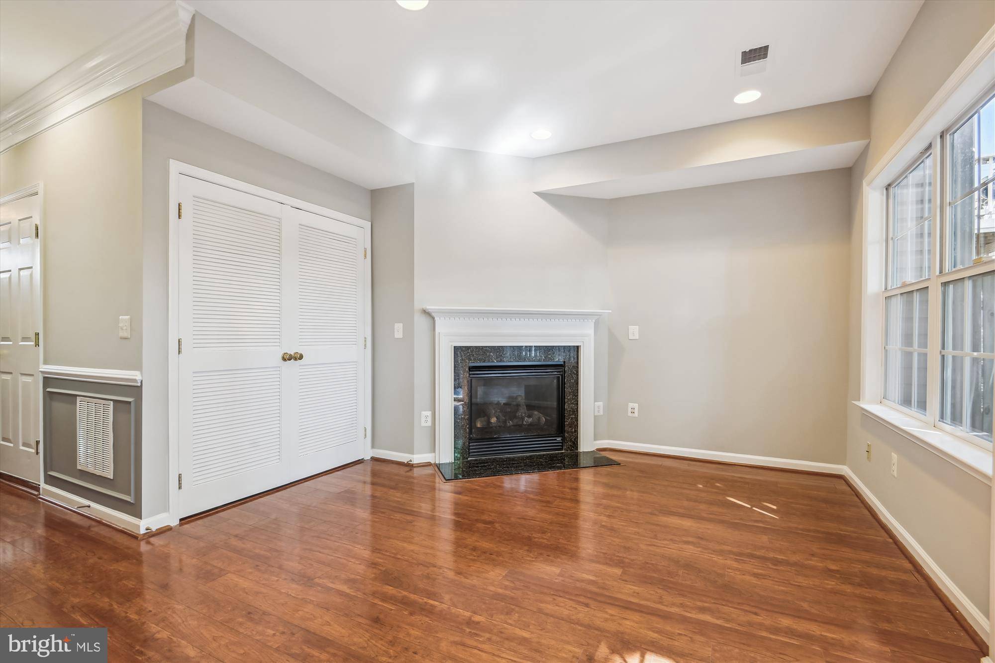 Alexandria, VA 22306,7985 AVERY PARK CT