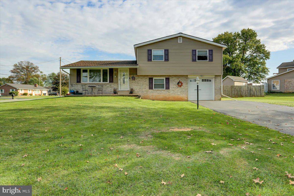 Carlisle, PA 17015,15 BUCKTHORN DR