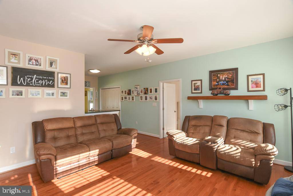 Colonial Beach, VA 22443,521 LATANE