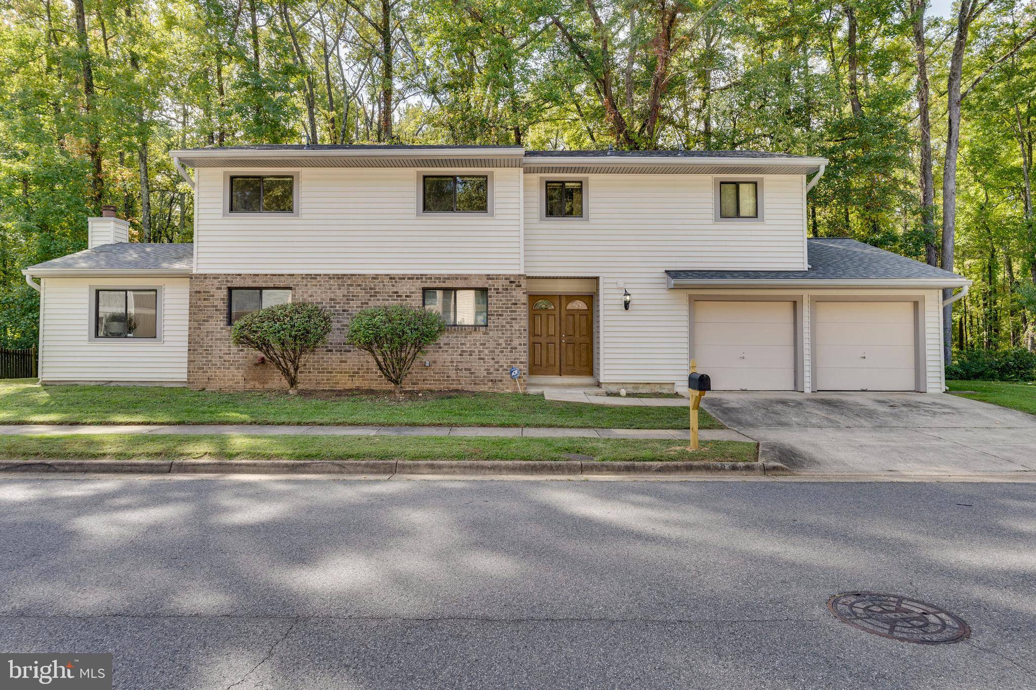 Alexandria, VA 22306,6924 DEER RUN DR