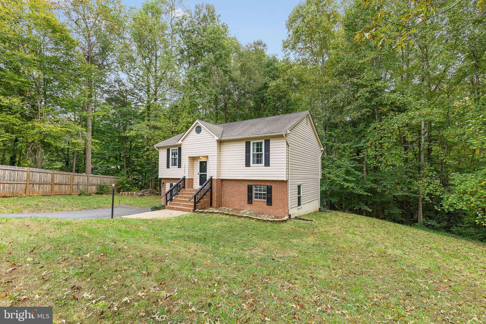 Spotsylvania, VA 22553,10000 KNOTTY PINE CT