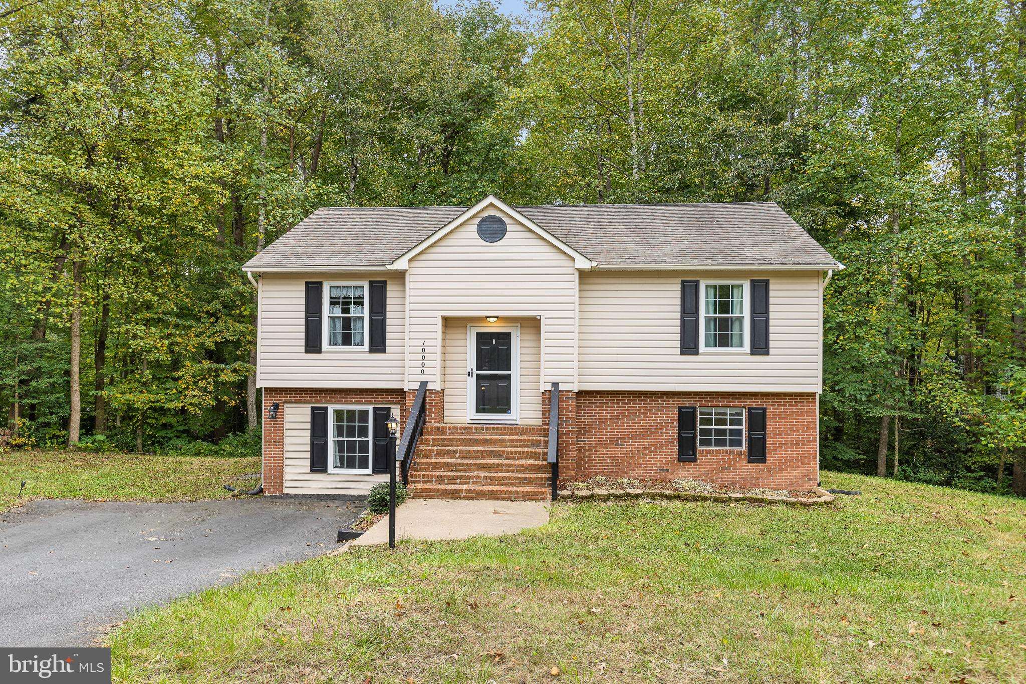 Spotsylvania, VA 22553,10000 KNOTTY PINE CT