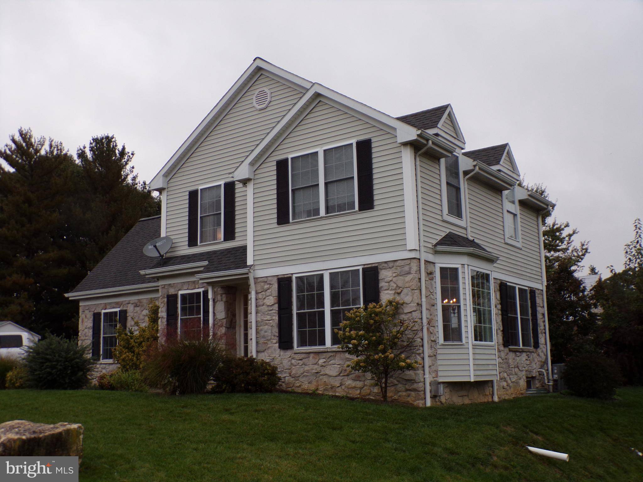 New Holland, PA 17557,25 N WHISPER LN