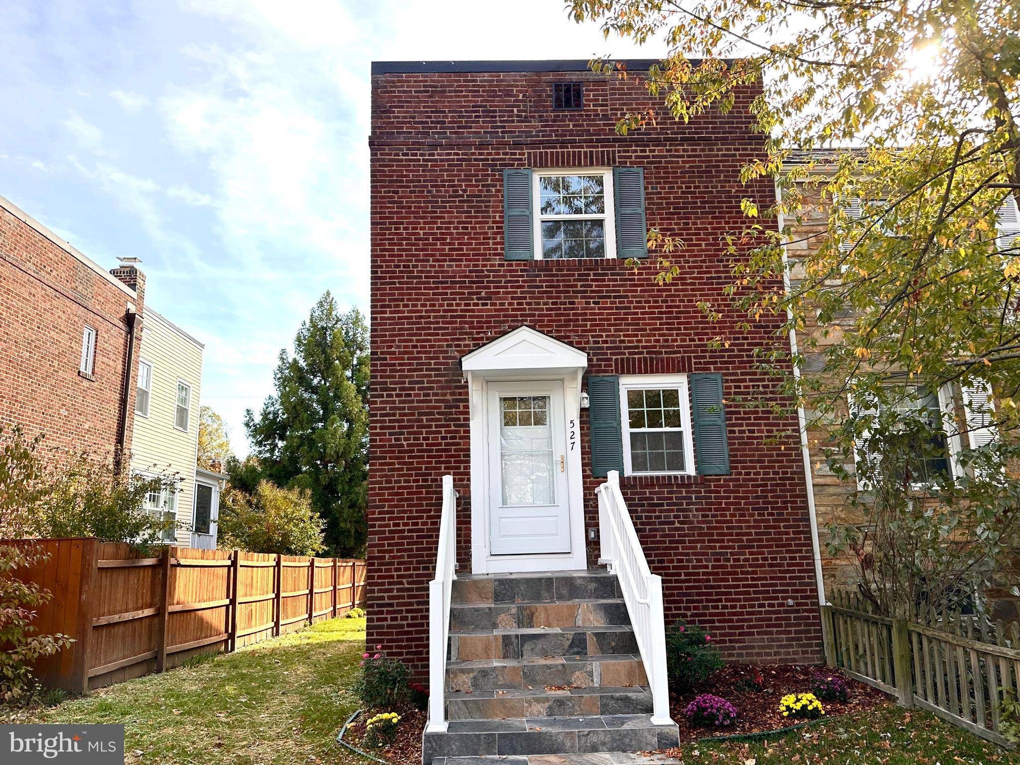 Alexandria, VA 22301,527 E ALEXANDRIA AVE