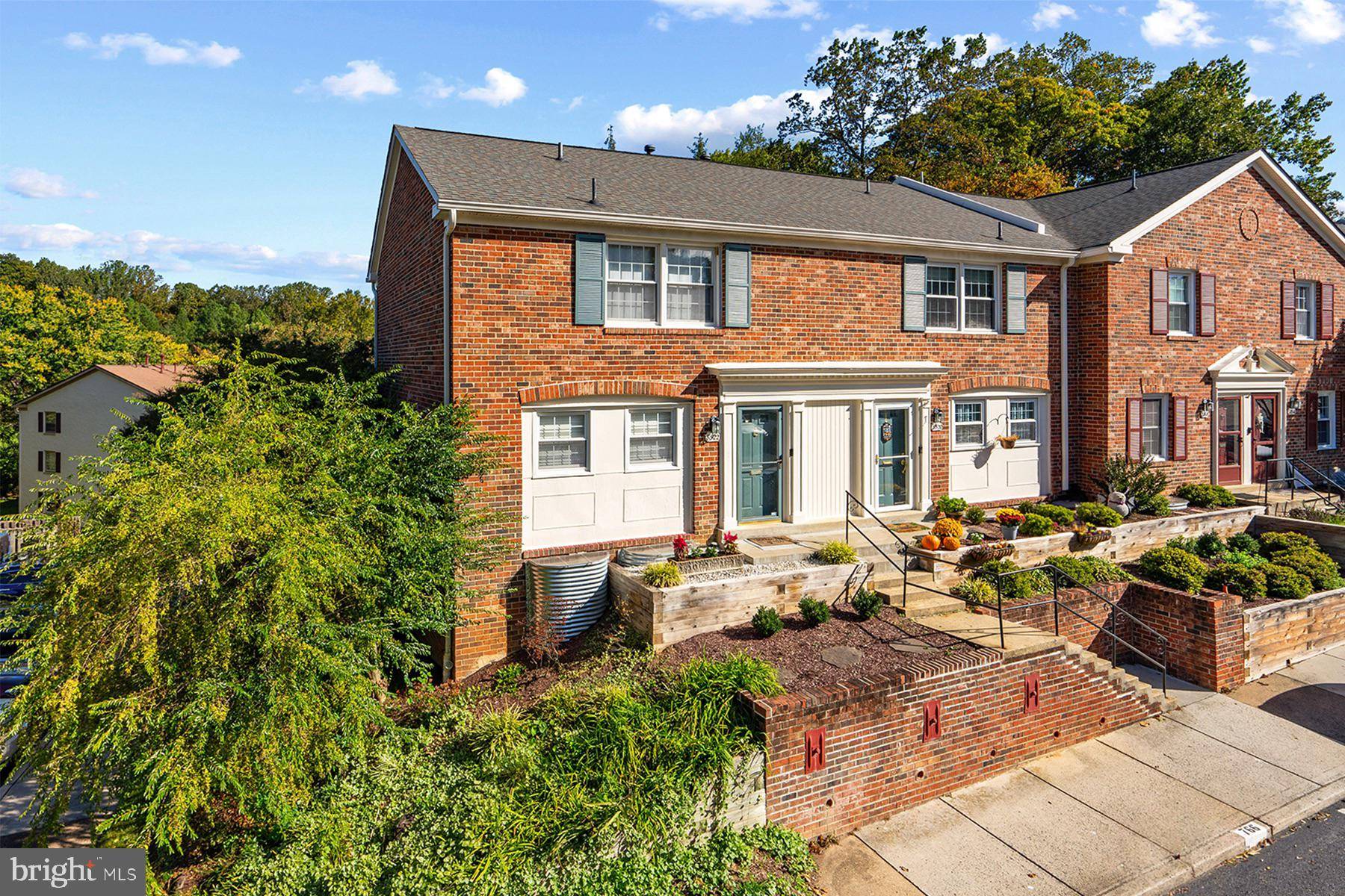 Springfield, VA 22152,8522 WESTOVER CT