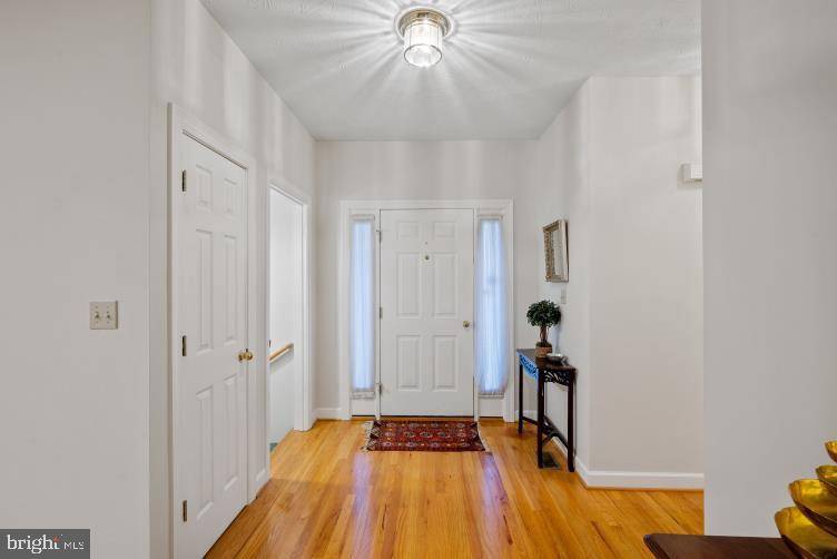 Winchester, VA 22601,810 MAHONE DR.