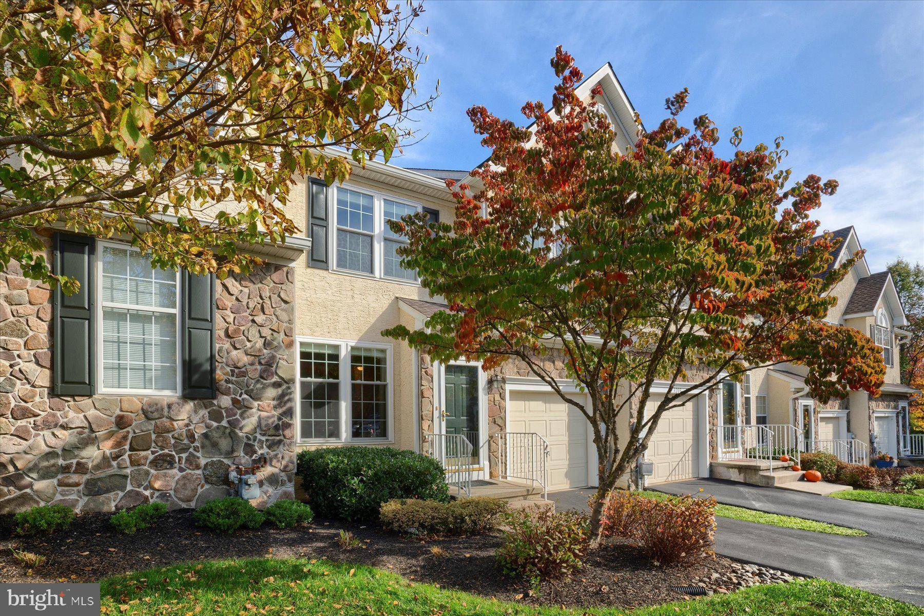 Newtown Square, PA 19073,3202 MAPLEVALE CIR