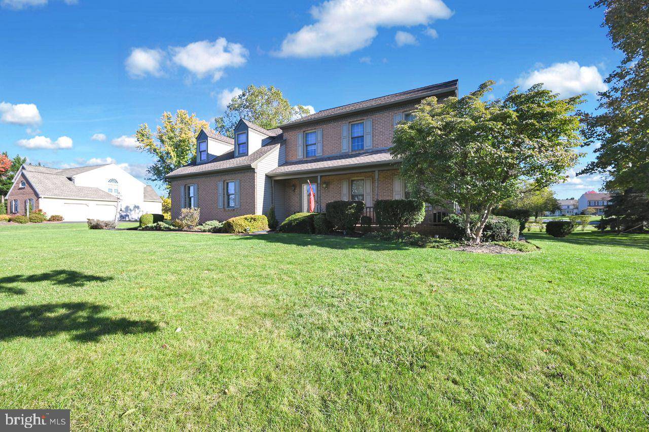 York, PA 17404,5 MARTINGALE DR