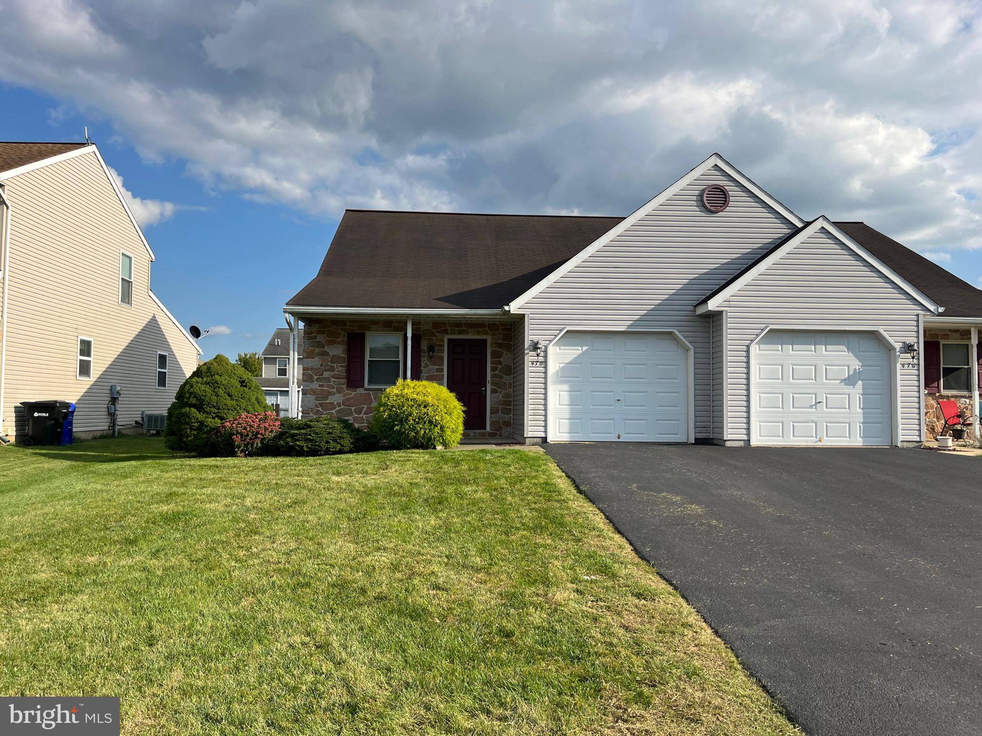 New Holland, PA 17557,478 DAISY DR