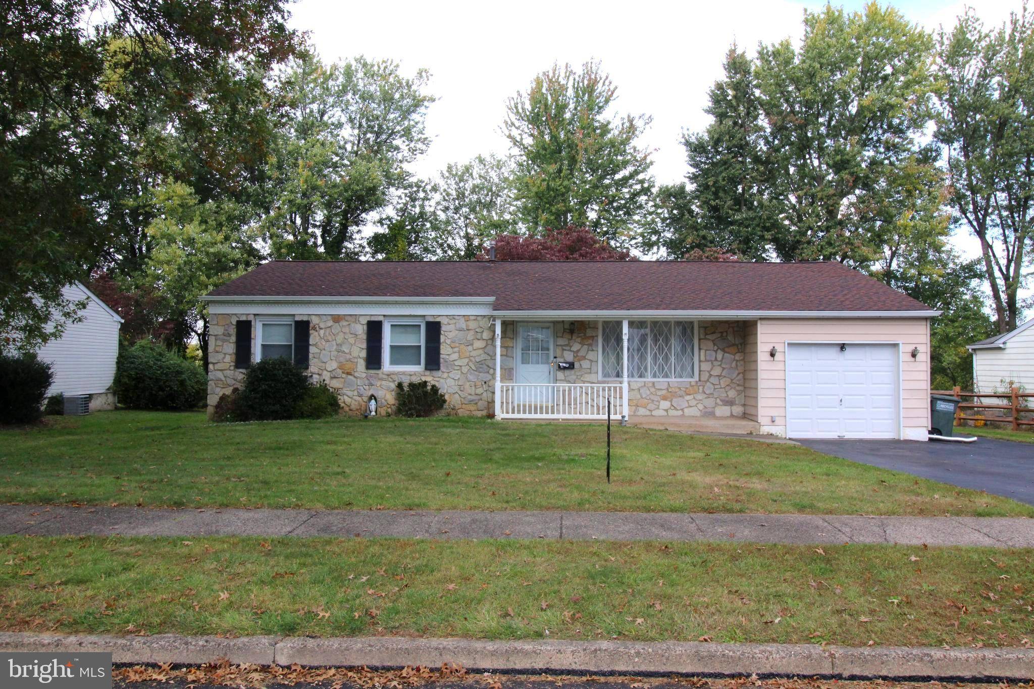 Feasterville Trevose, PA 19053,1360 CLOVER LN