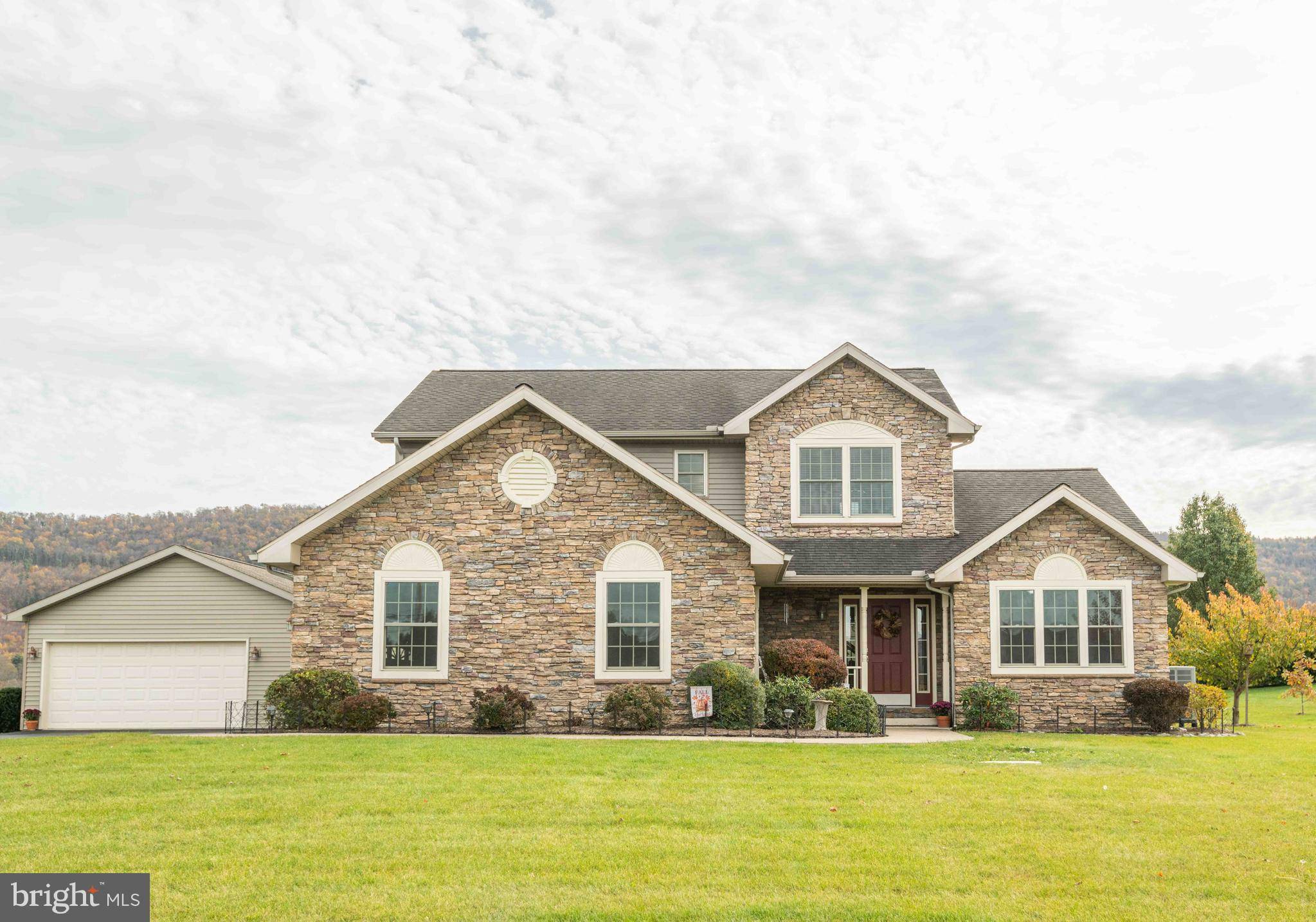 Spring Mills, PA 16875,108 STONEFIELD LN