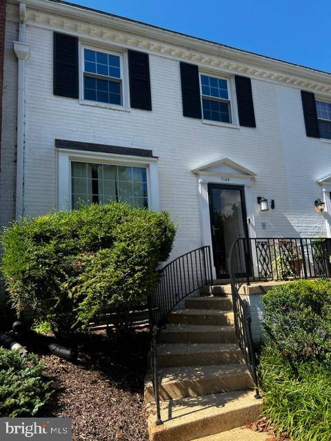 Mclean, VA 22101,1146 WIMBLEDON DR